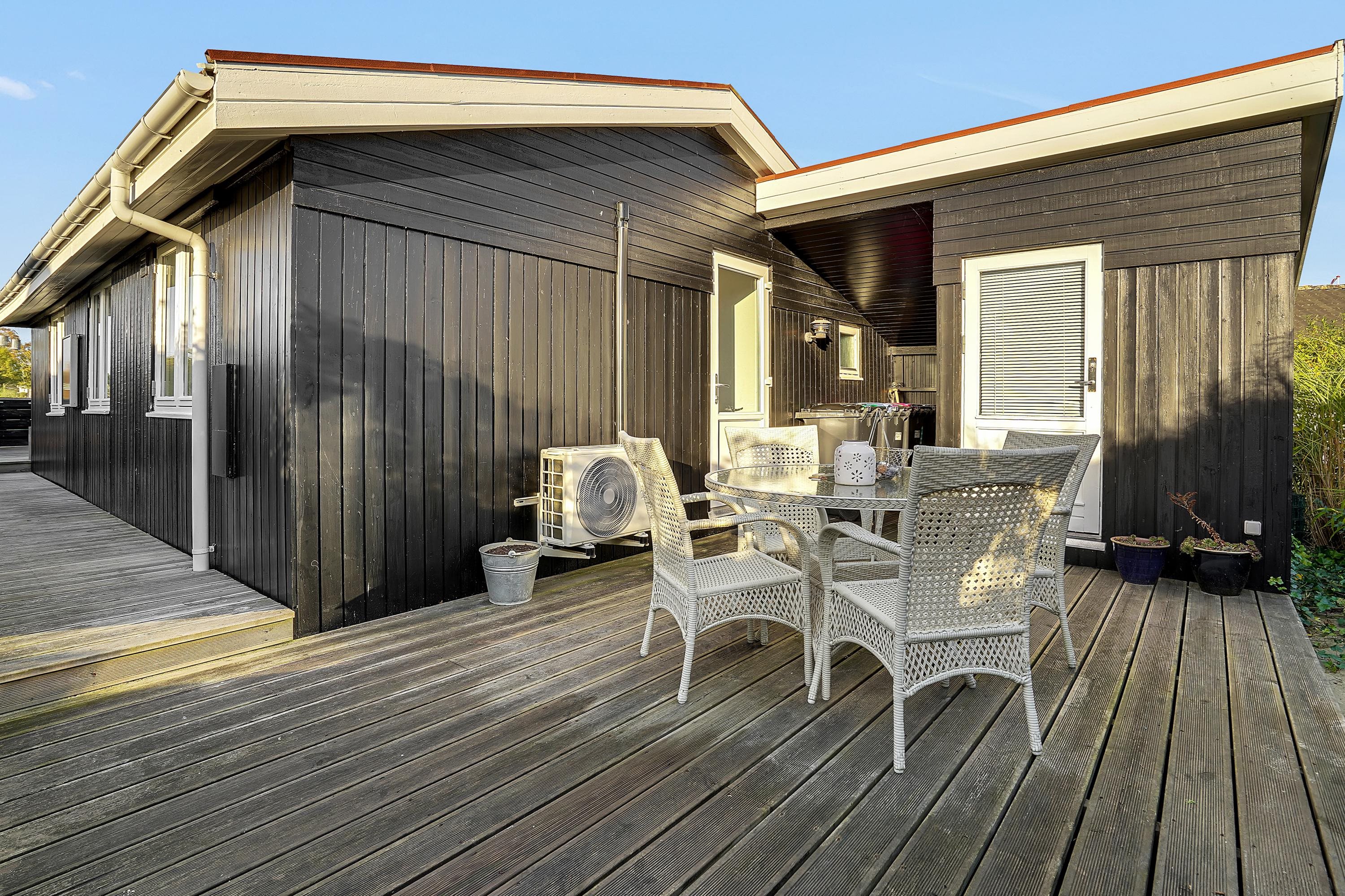 Fremhævet terrasse billede i fuldskærmstilstand. Billede af Hejsager Strandvej 268, Hejsager, 6100 Haderslev