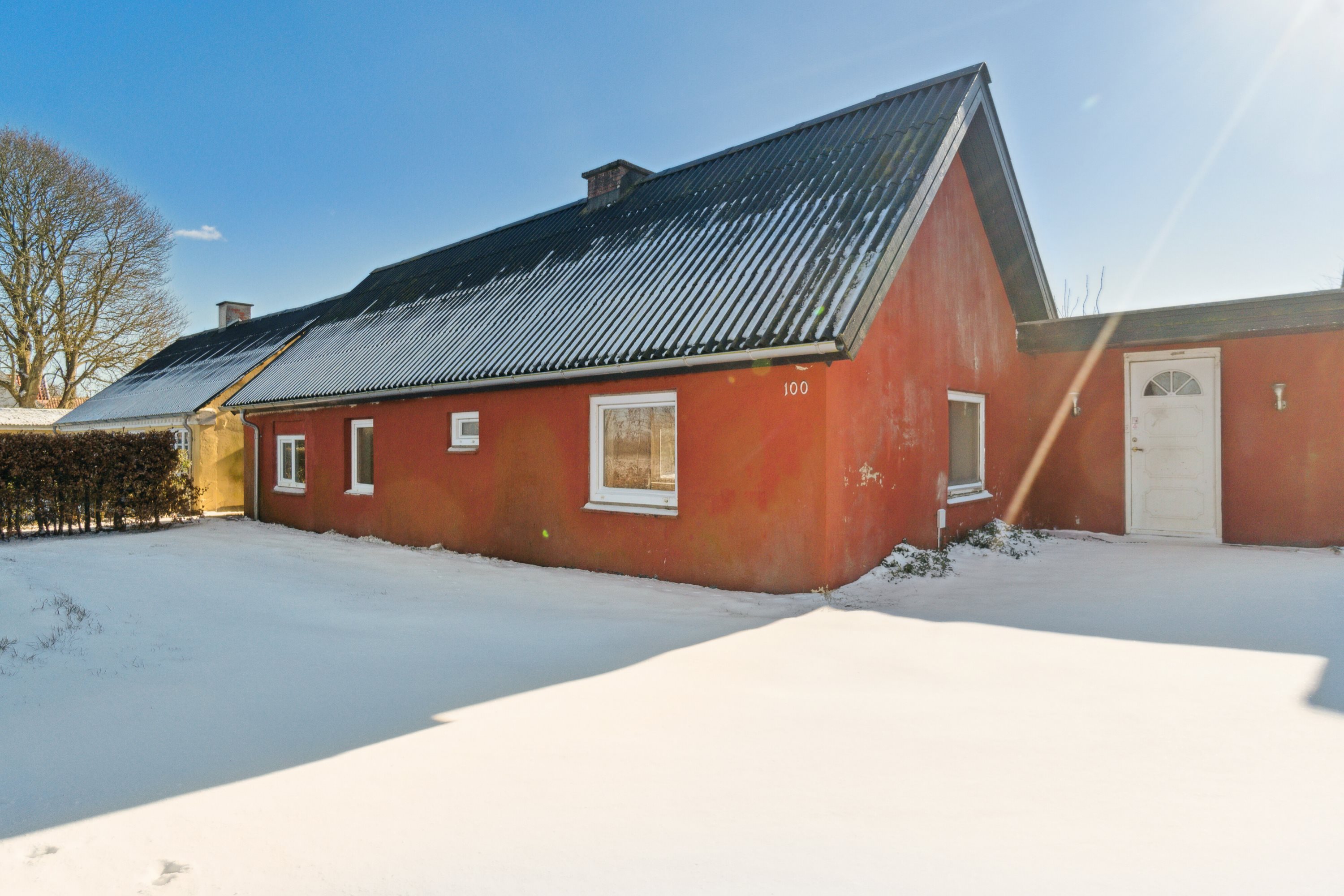 Fremhævet udendørs billede i fuldskærmstilstand. Billede af Borup Byvej 100, 8920 Randers NV