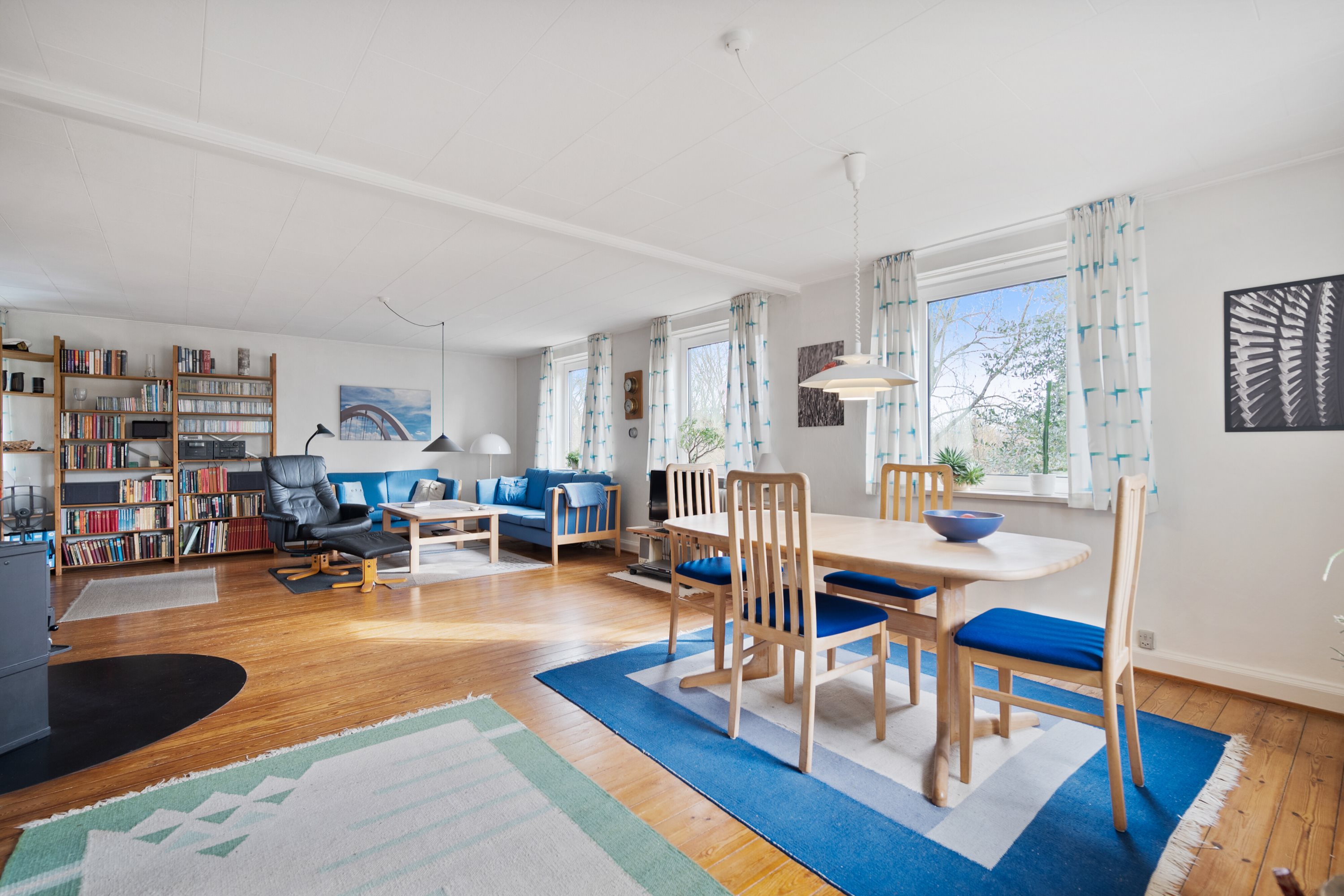 Fremhævet spisestue billede i fuldskærmstilstand. Billede af Vestergårdsvej 4, Boulstrup, 8300 Odder