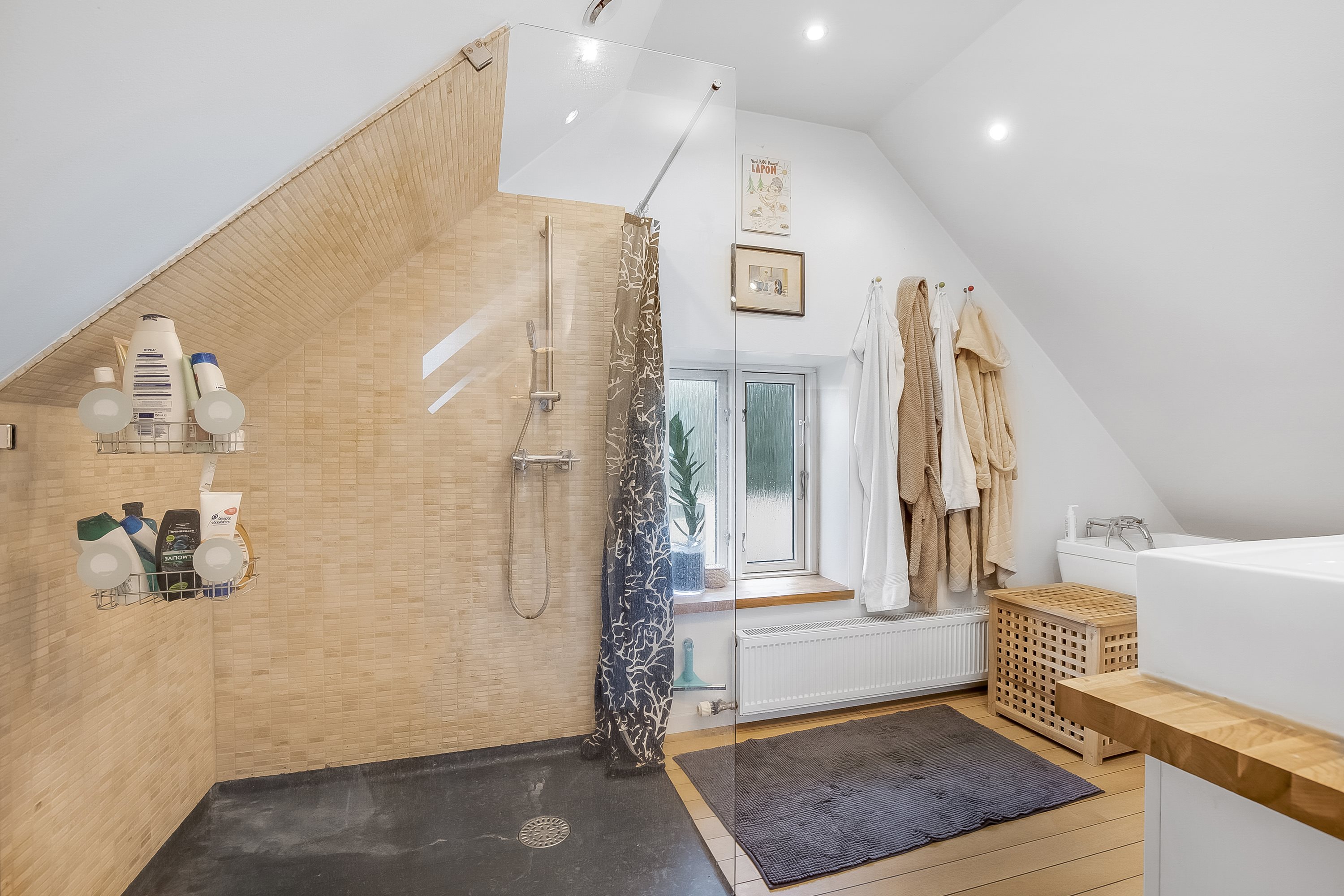 Fremhævet badeværelse billede i fuldskærmstilstand. Billede af Gl. Donsvej 9, Bramdrupdam, 6000 Kolding