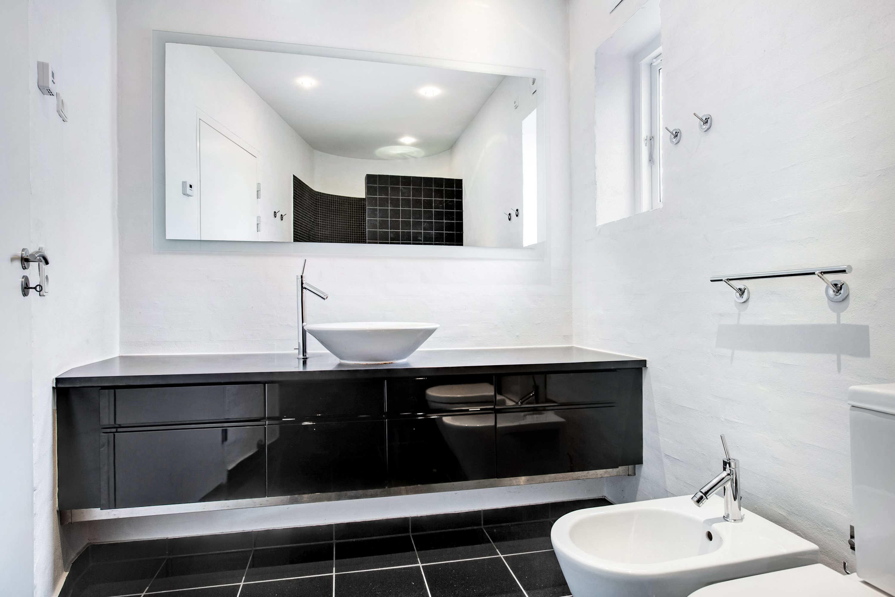 Fremhævet badeværelse billede i fuldskærmstilstand. Billede af Højensvej 30C, Gl. Skagen, 9990 Skagen