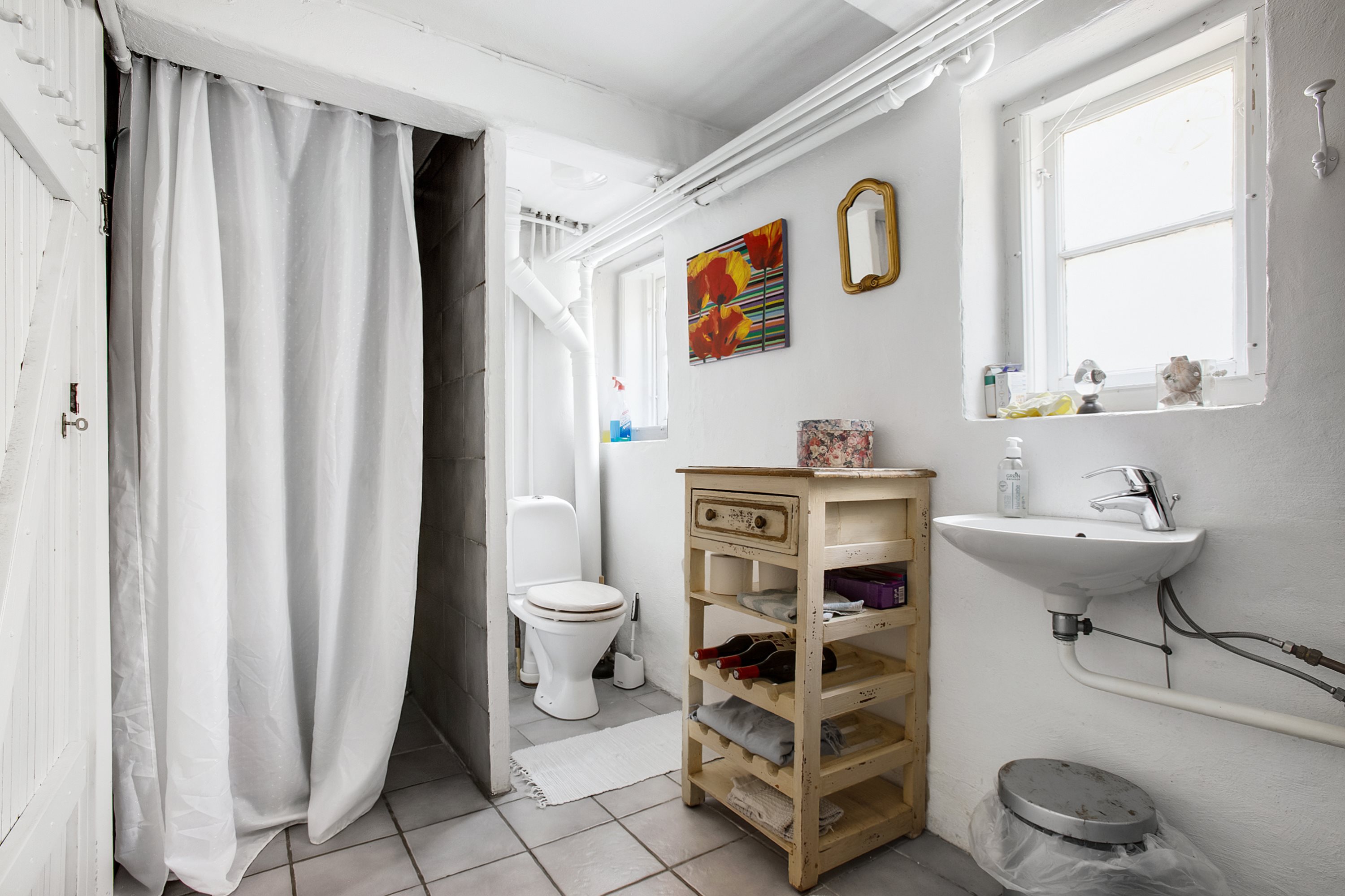 Fremhævet badeværelse billede i fuldskærmstilstand. Billede af Bodestræde 8, 2791 Dragør