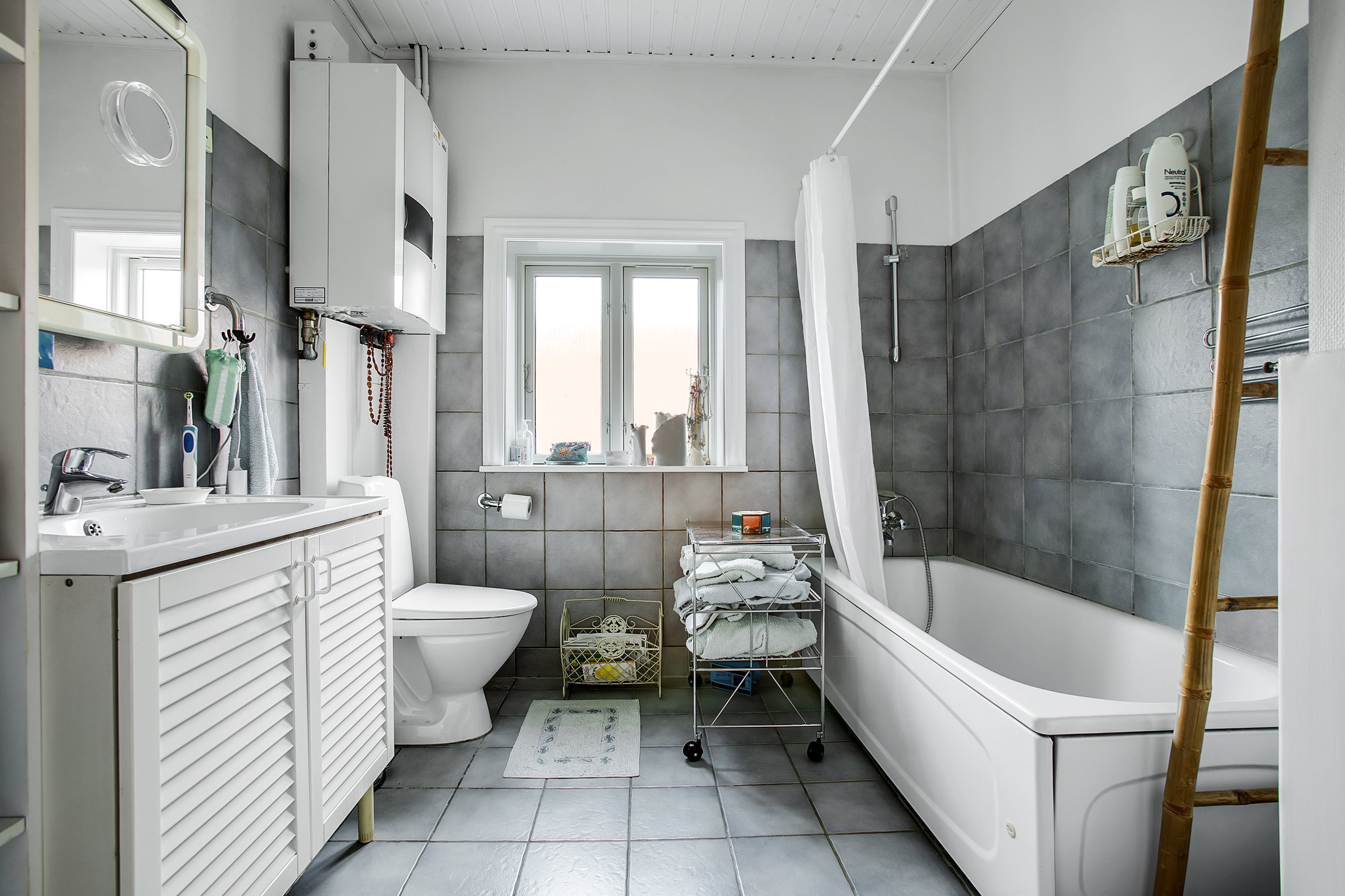 Fremhævet badeværelse billede i fuldskærmstilstand. Billede af Bodestræde 8, 2791 Dragør