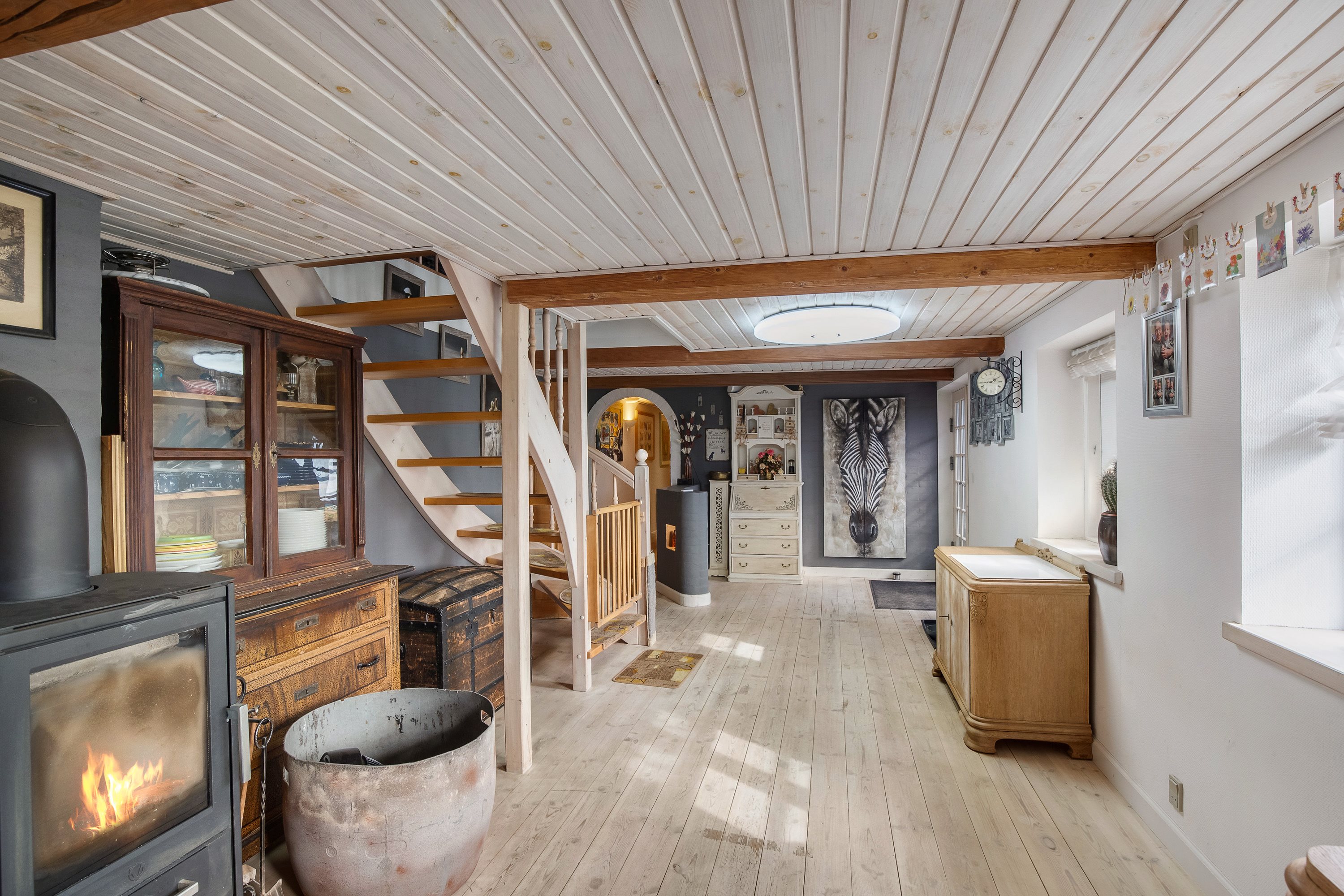 Fremhævet stue billede i fuldskærmstilstand. Billede af Blommeskobbel 5, 6440 Augustenborg