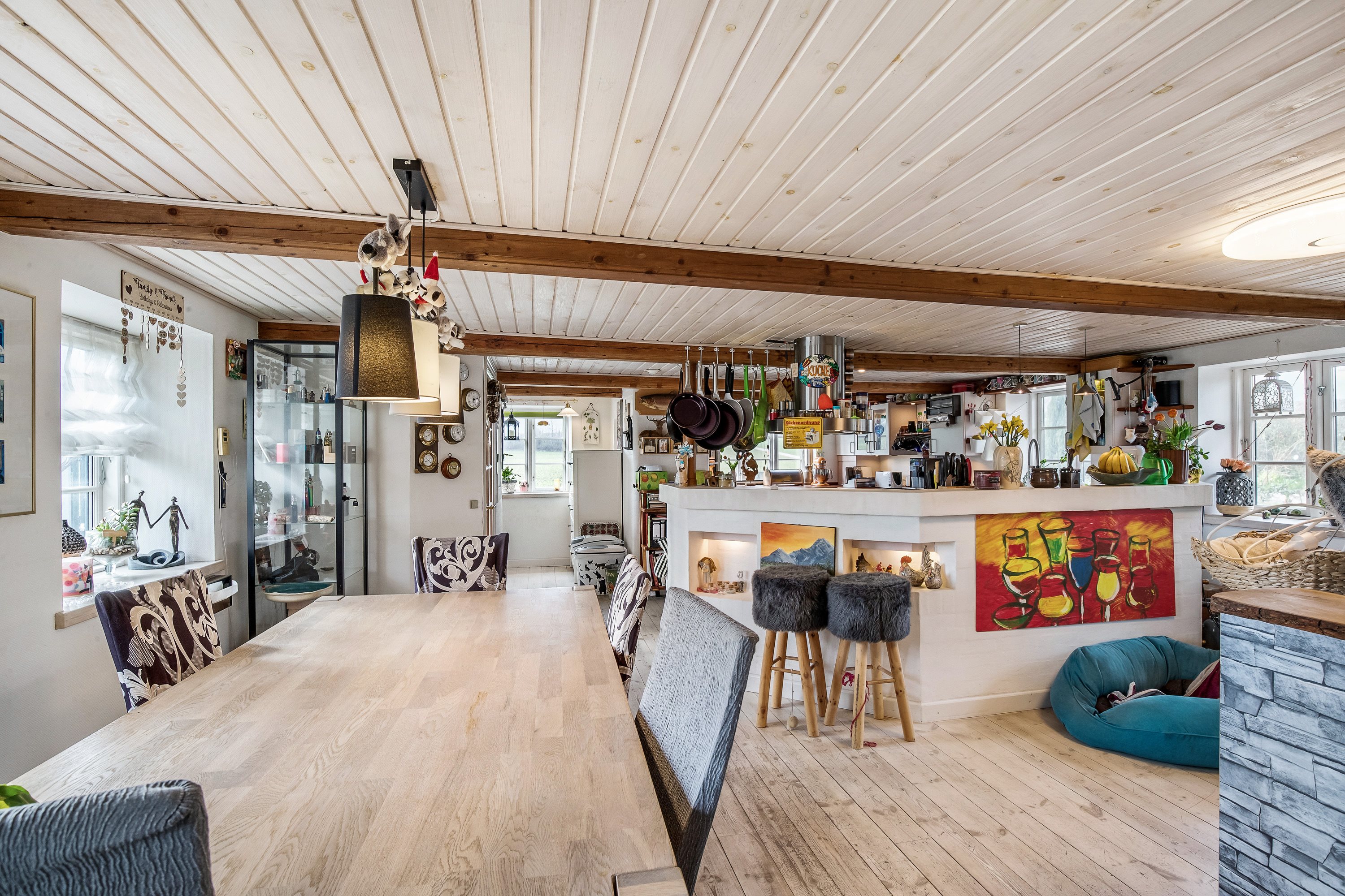 Fremhævet stue billede i fuldskærmstilstand. Billede af Blommeskobbel 5, 6440 Augustenborg