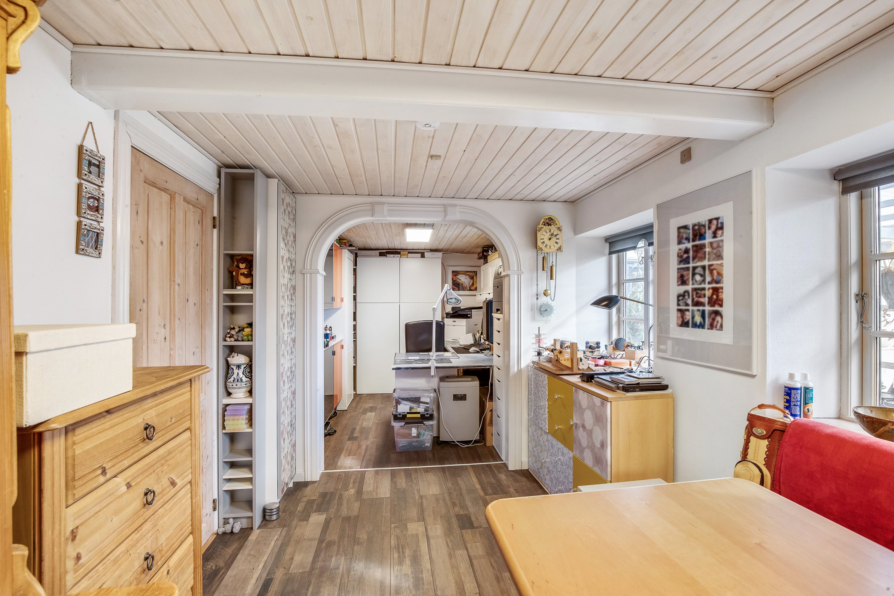 Fremhævet stue billede i fuldskærmstilstand. Billede af Blommeskobbel 5, 6440 Augustenborg