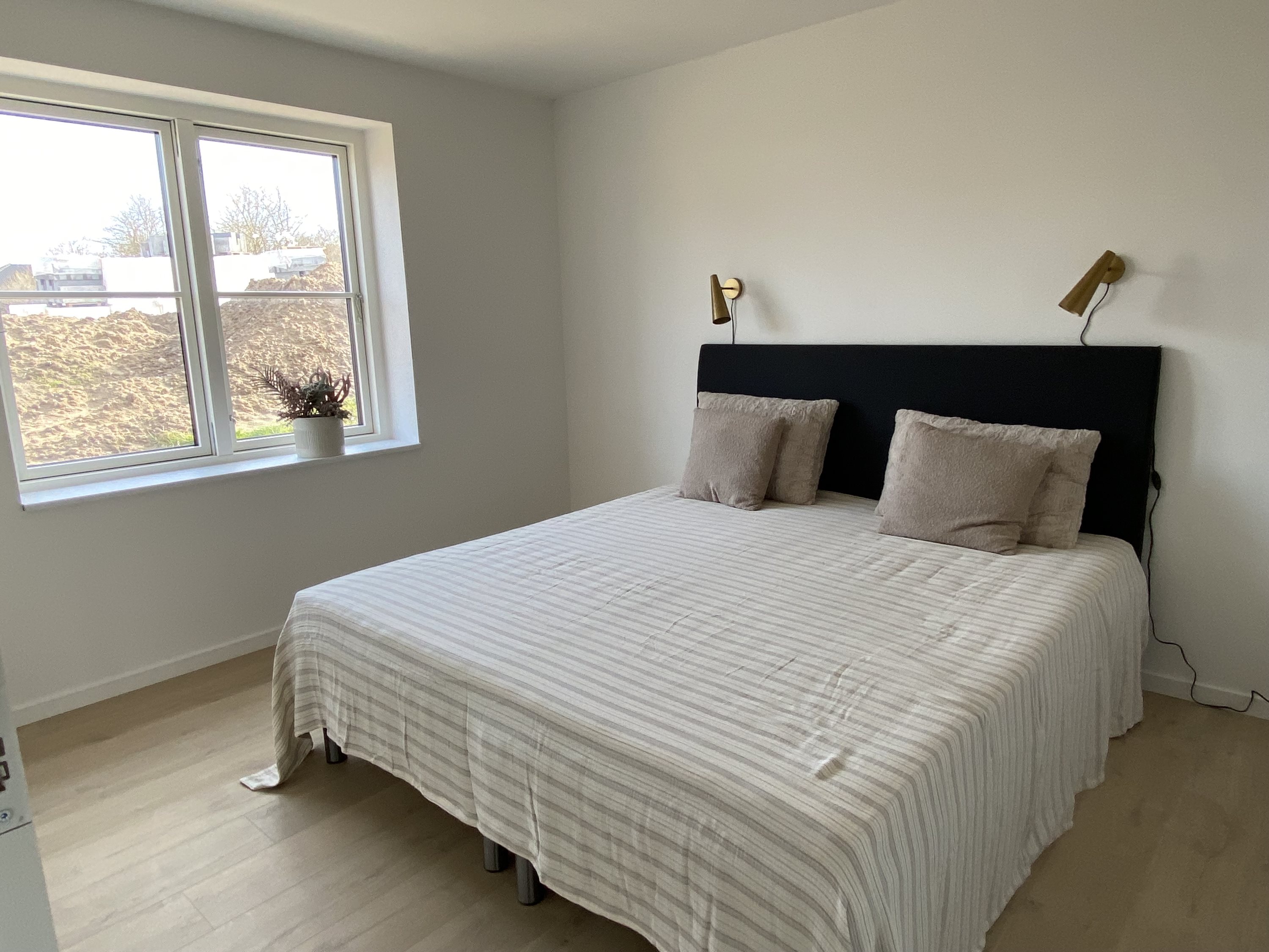 Fremhævet andet billede i fuldskærmstilstand. Billede af Magnolievej 2, Salten, 8653 Them