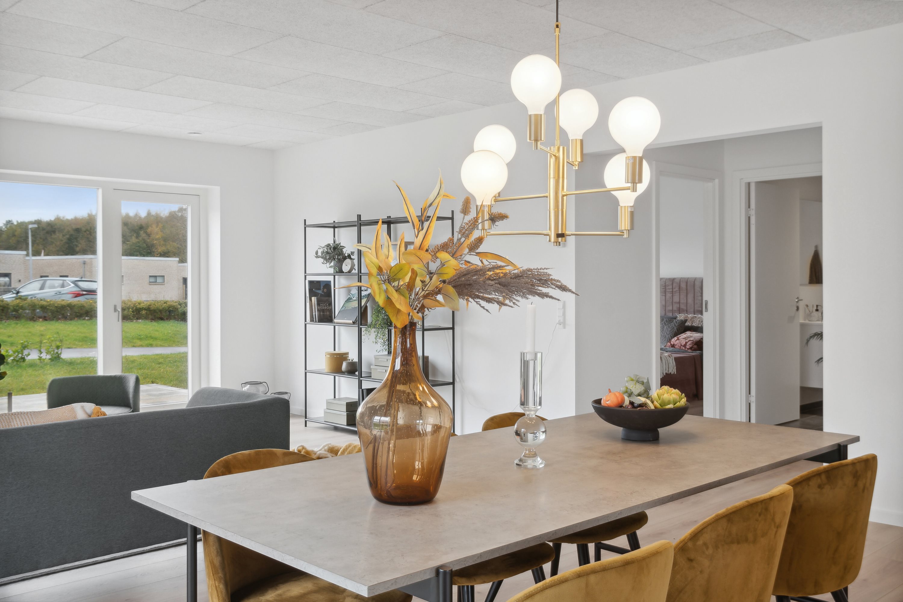 Fremhævet stue billede i fuldskærmstilstand. Billede af Lønnebergvej 71, 1., 8600 Silkeborg