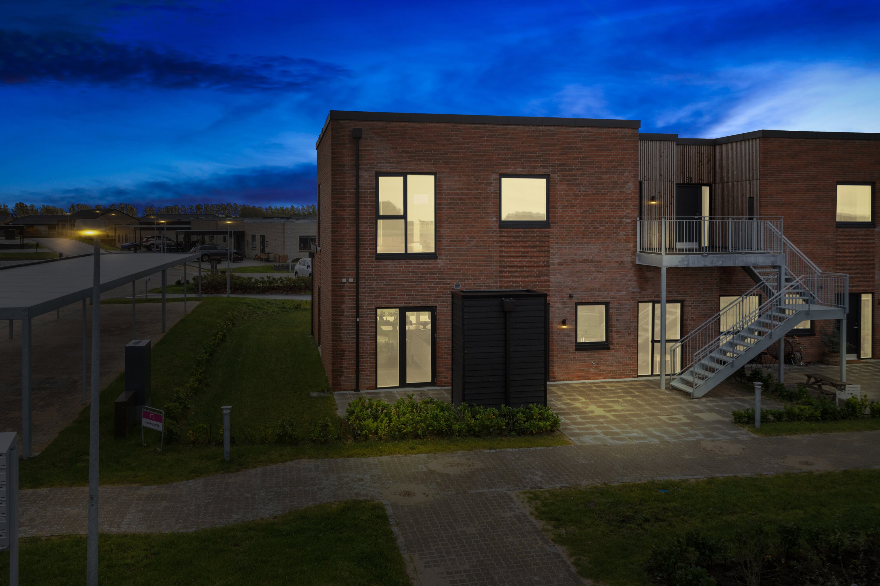 Fremhævet set fra haven billede i fuldskærmstilstand. Billede af Lønnebergvej 71, 1., 8600 Silkeborg