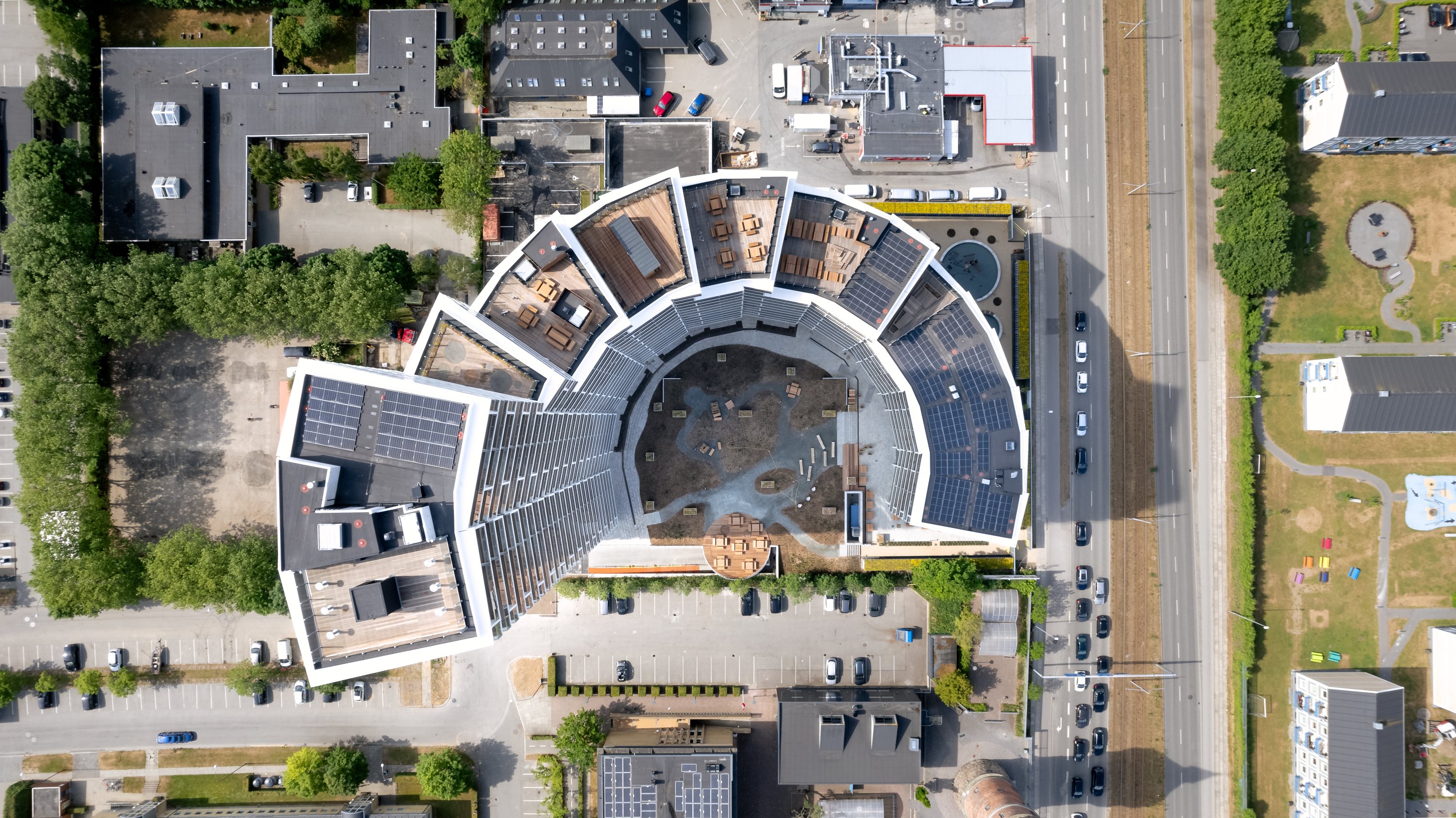 Miniaturebillede 2: ejendommen. Billede af Gøteborg Allé 6, 1. 8., 8200 Aarhus N