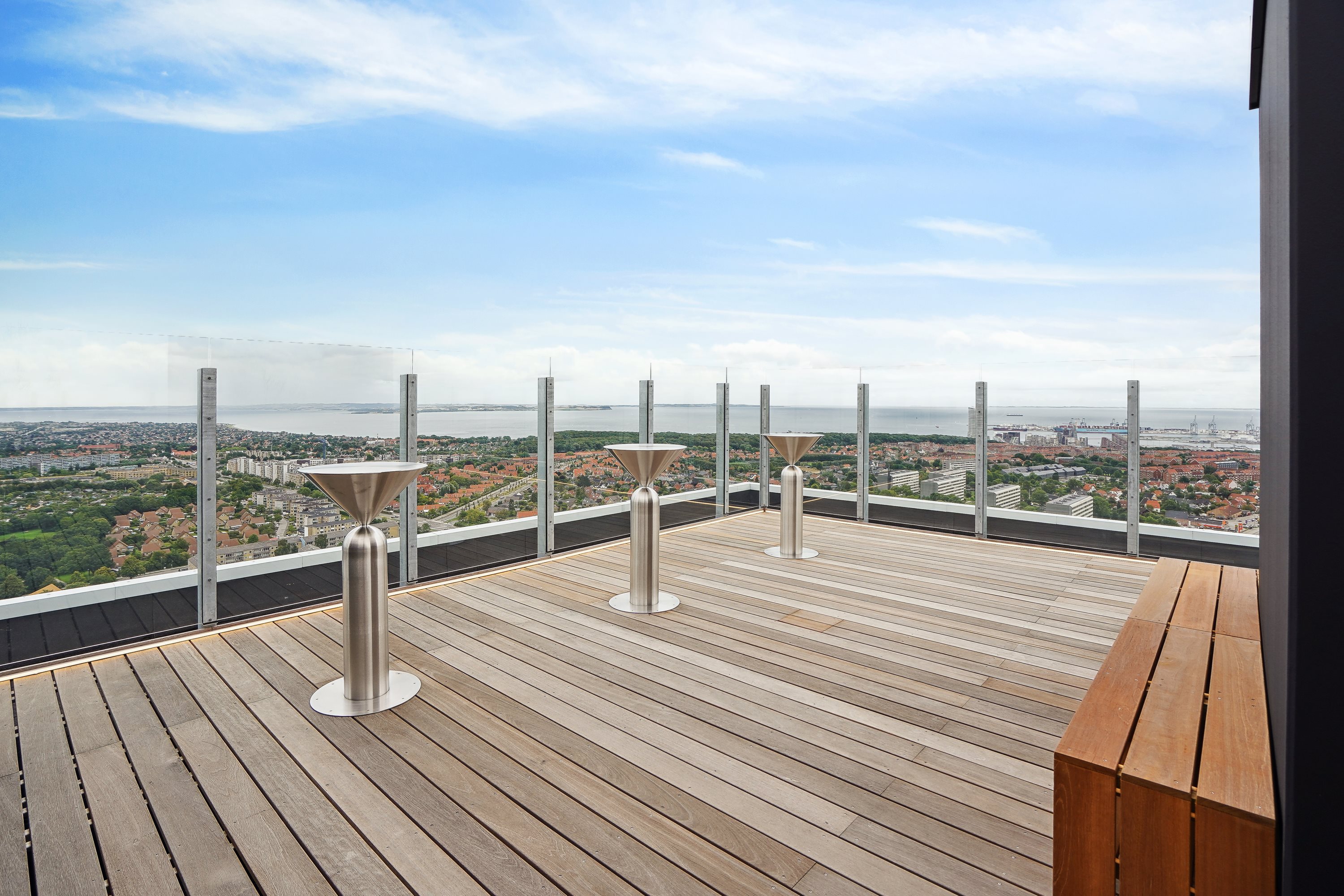 Fremhævet tagterrasse billede i fuldskærmstilstand. Billede af Gøteborg Allé 6, 1. 8., 8200 Aarhus N