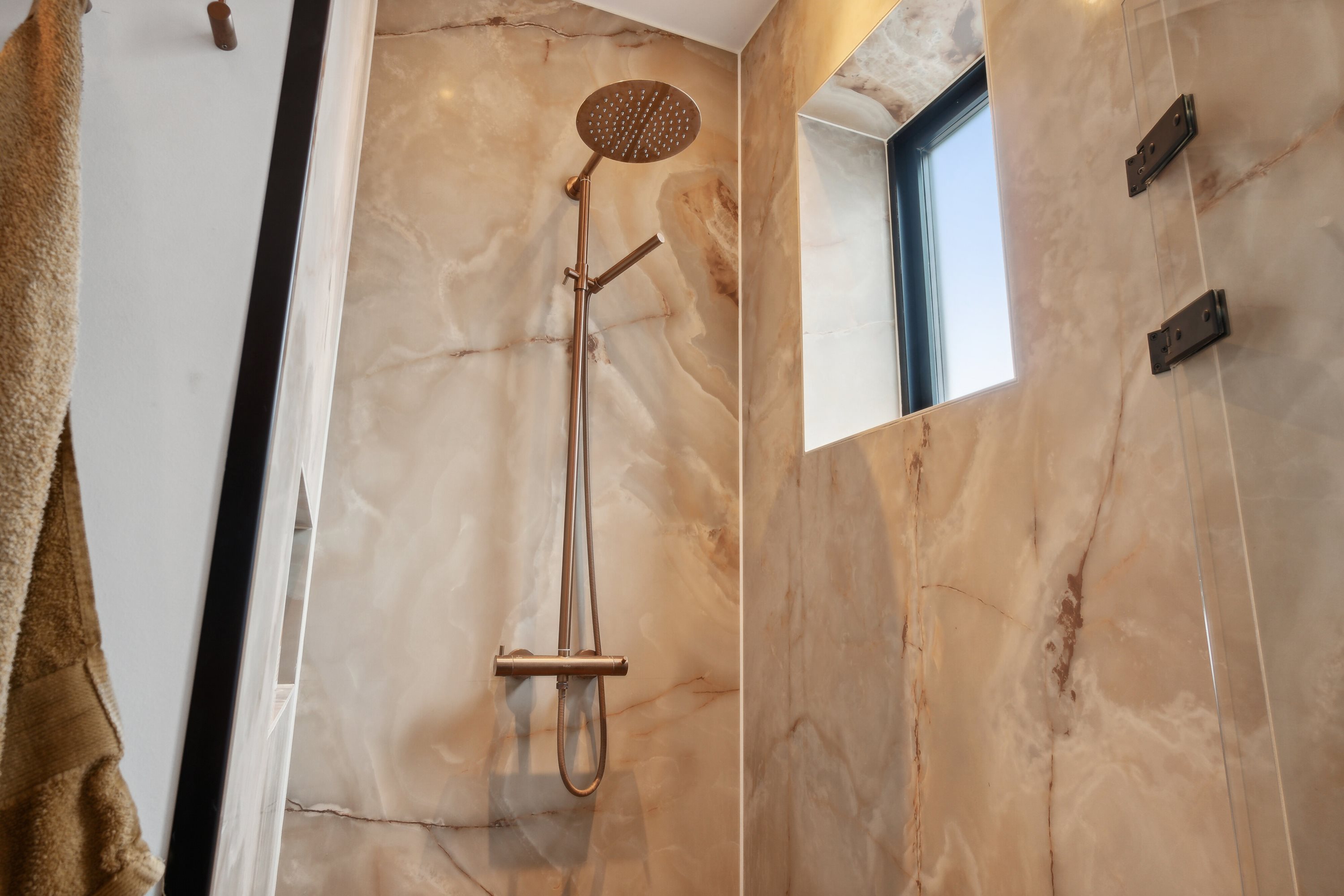 Fremhævet indendørs billede i fuldskærmstilstand. Billede af Søndergade 23, 2. th., 8600 Silkeborg