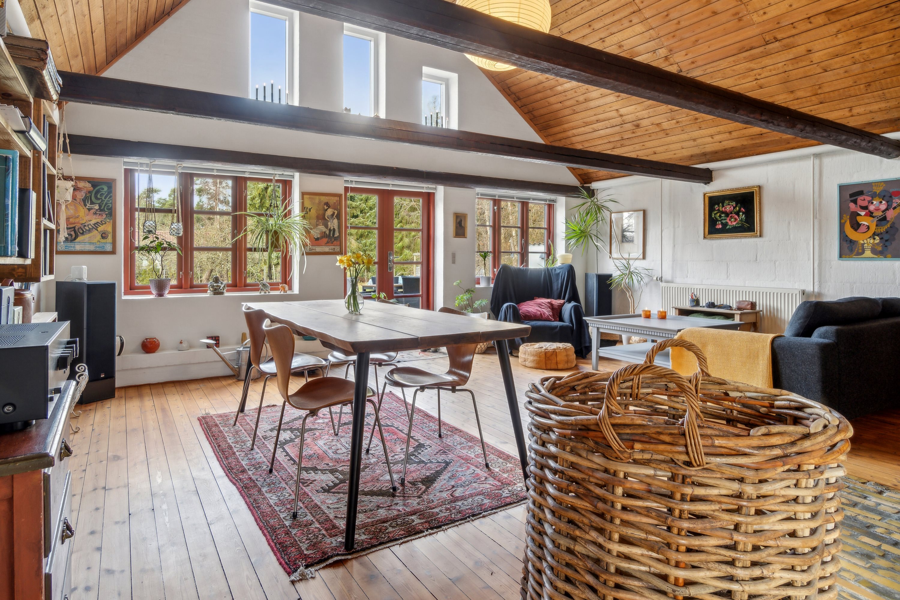 Fremhævet stue billede i fuldskærmstilstand. Billede af Stormgårdsvej 13, Skuldelev, 4050 Skibby