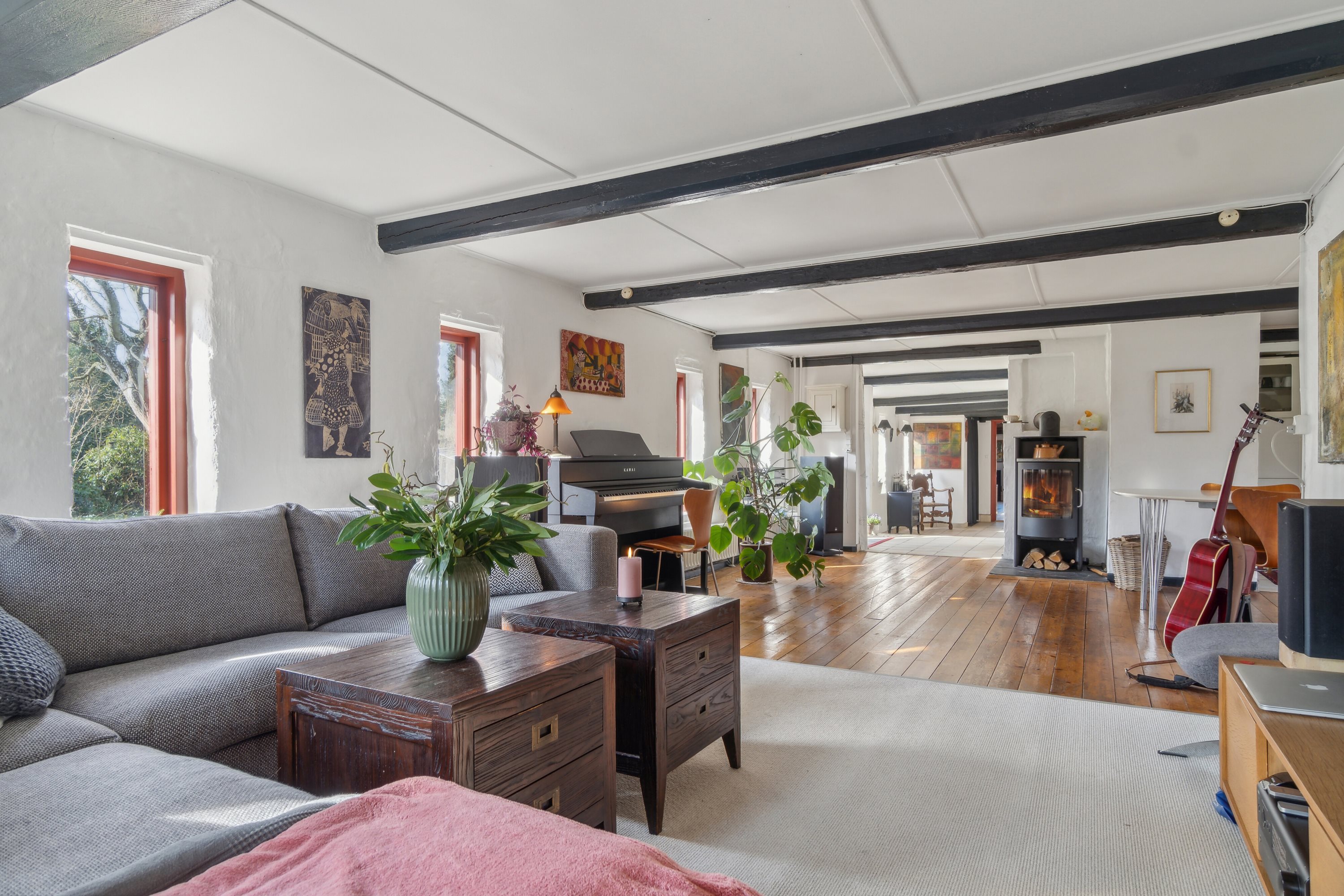 Fremhævet stue billede i fuldskærmstilstand. Billede af Stormgårdsvej 13, Skuldelev, 4050 Skibby