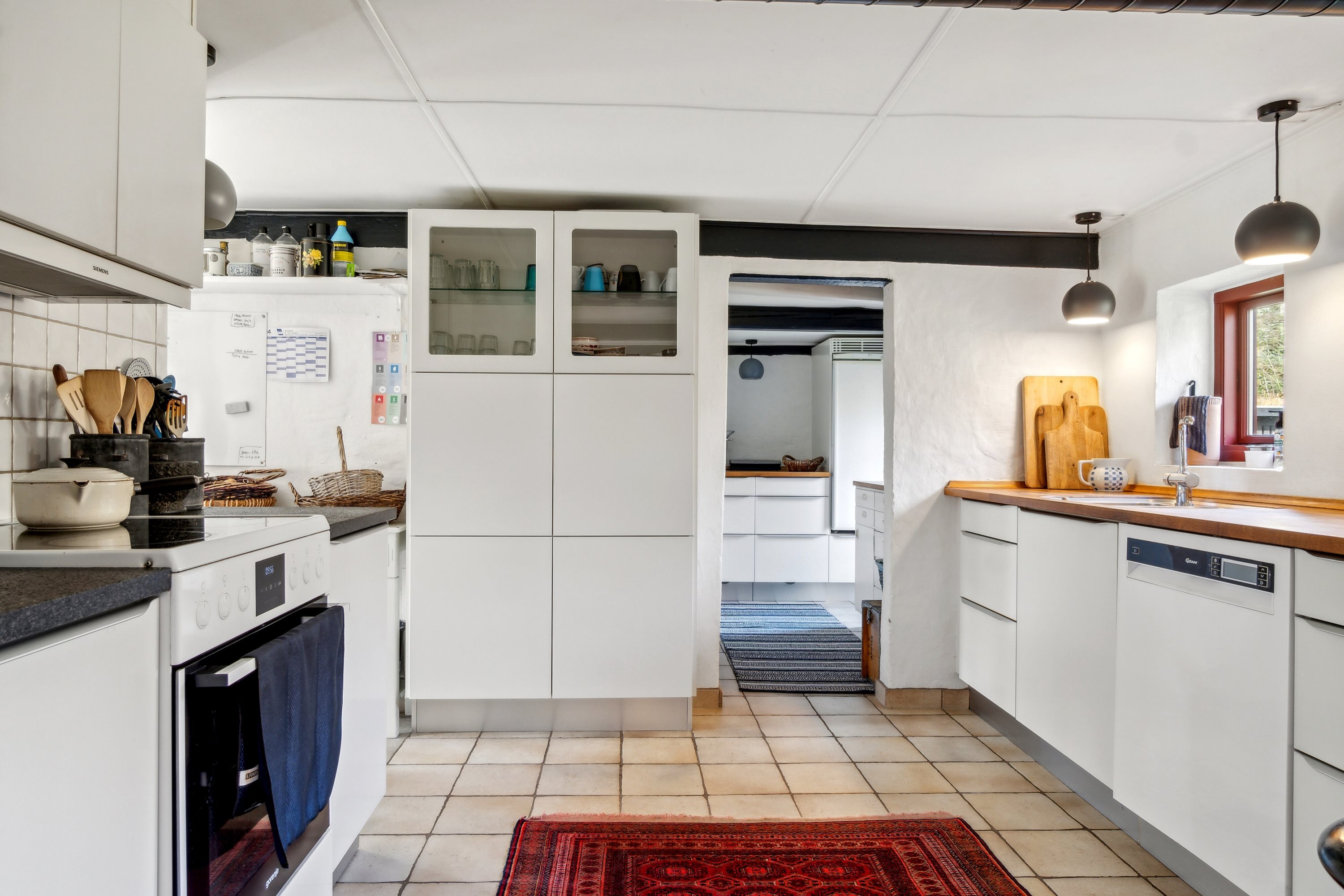 Fremhævet køkken billede i fuldskærmstilstand. Billede af Stormgårdsvej 13, Skuldelev, 4050 Skibby