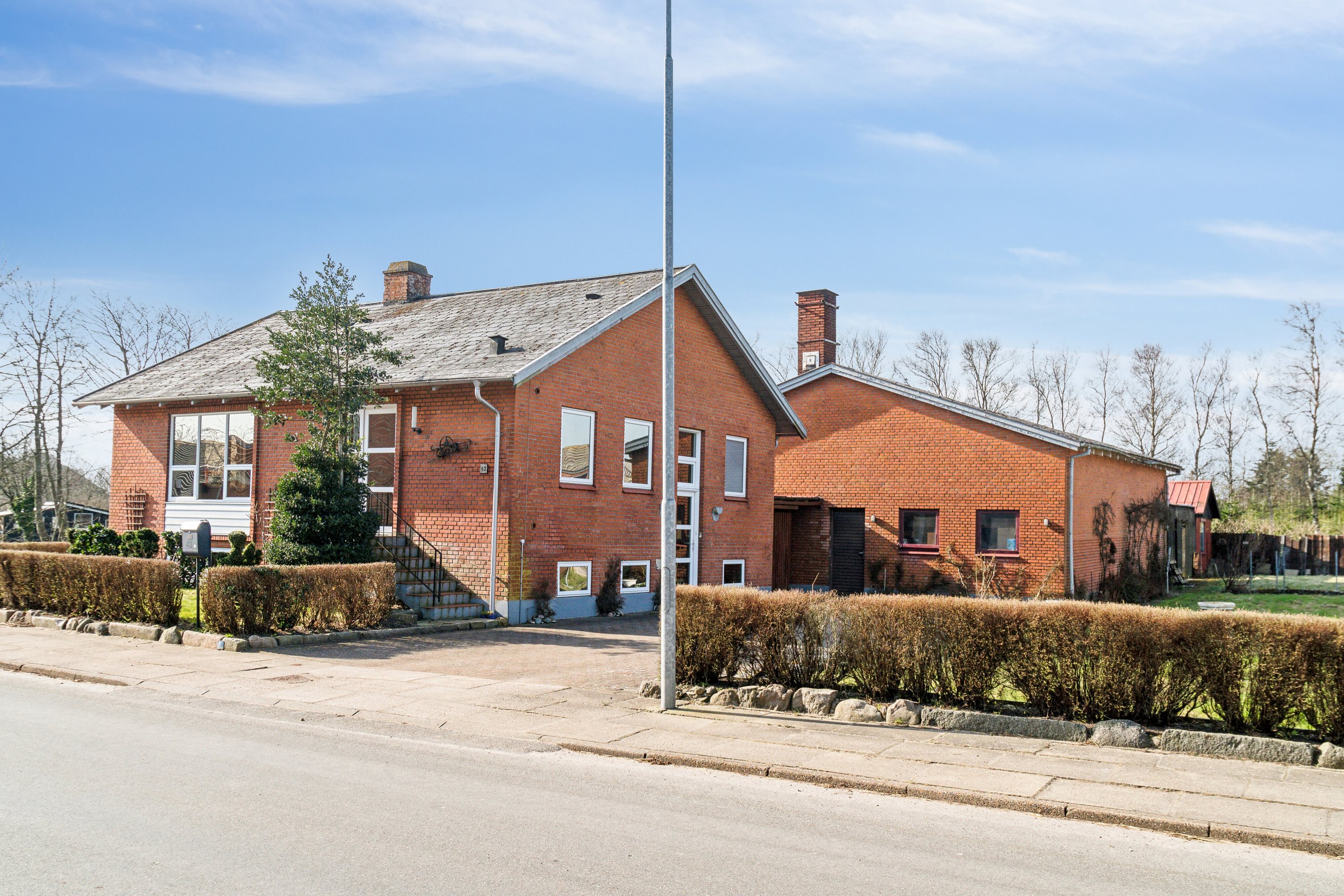 Fremhævet set fra vejen billede i fuldskærmstilstand. Billede af Bromøllevej 43, Hunstrup, 7700 Thisted