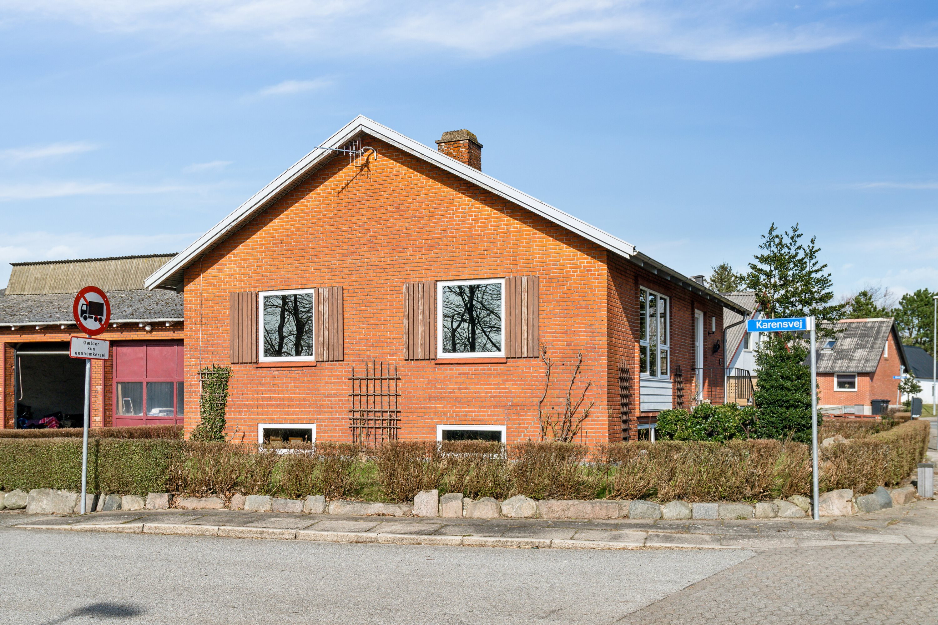 Fremhævet set fra vejen billede i fuldskærmstilstand. Billede af Bromøllevej 43, Hunstrup, 7700 Thisted