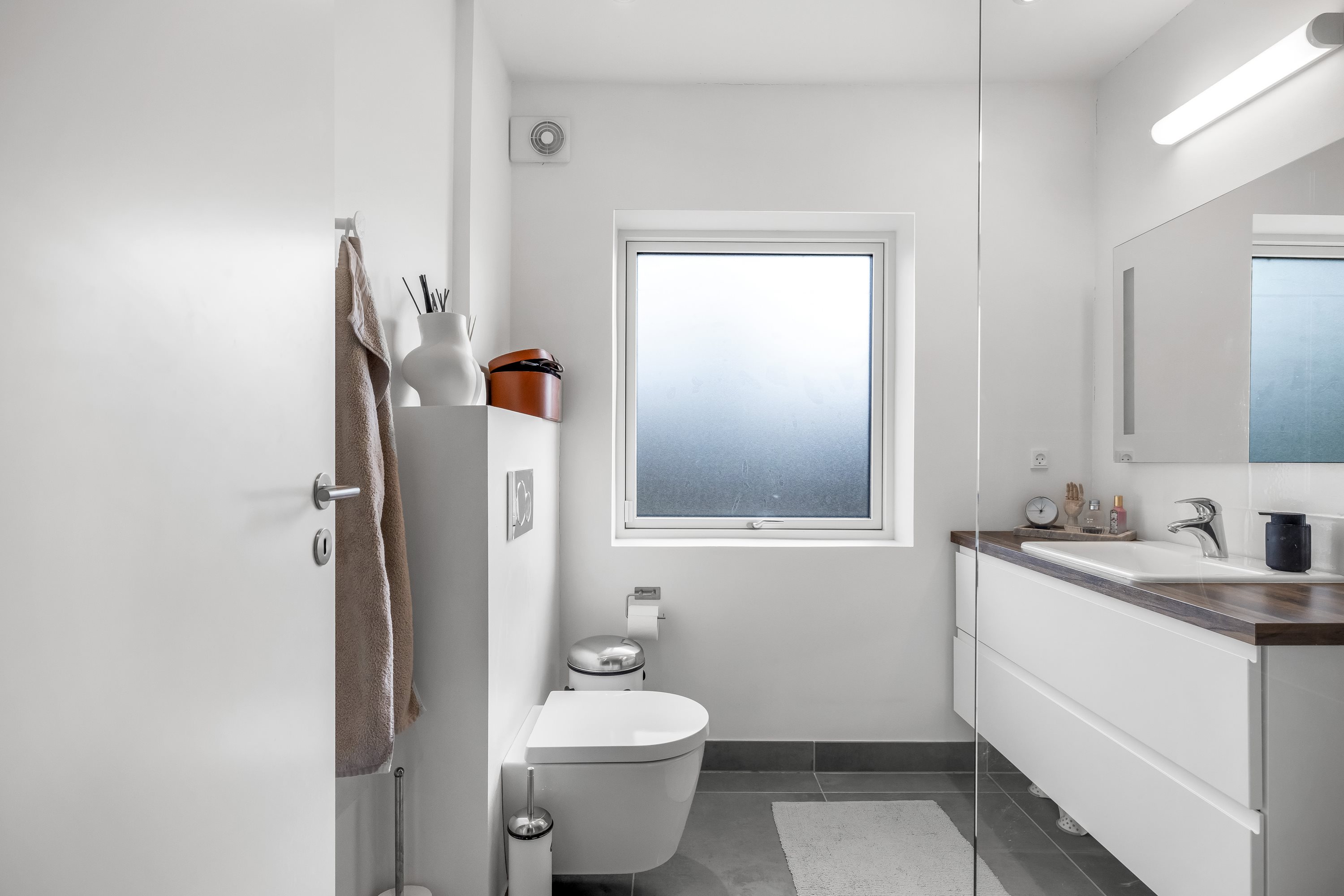 Fremhævet bad billede i fuldskærmstilstand. Billede af Gammel Viborgvej 124, 8471 Sabro