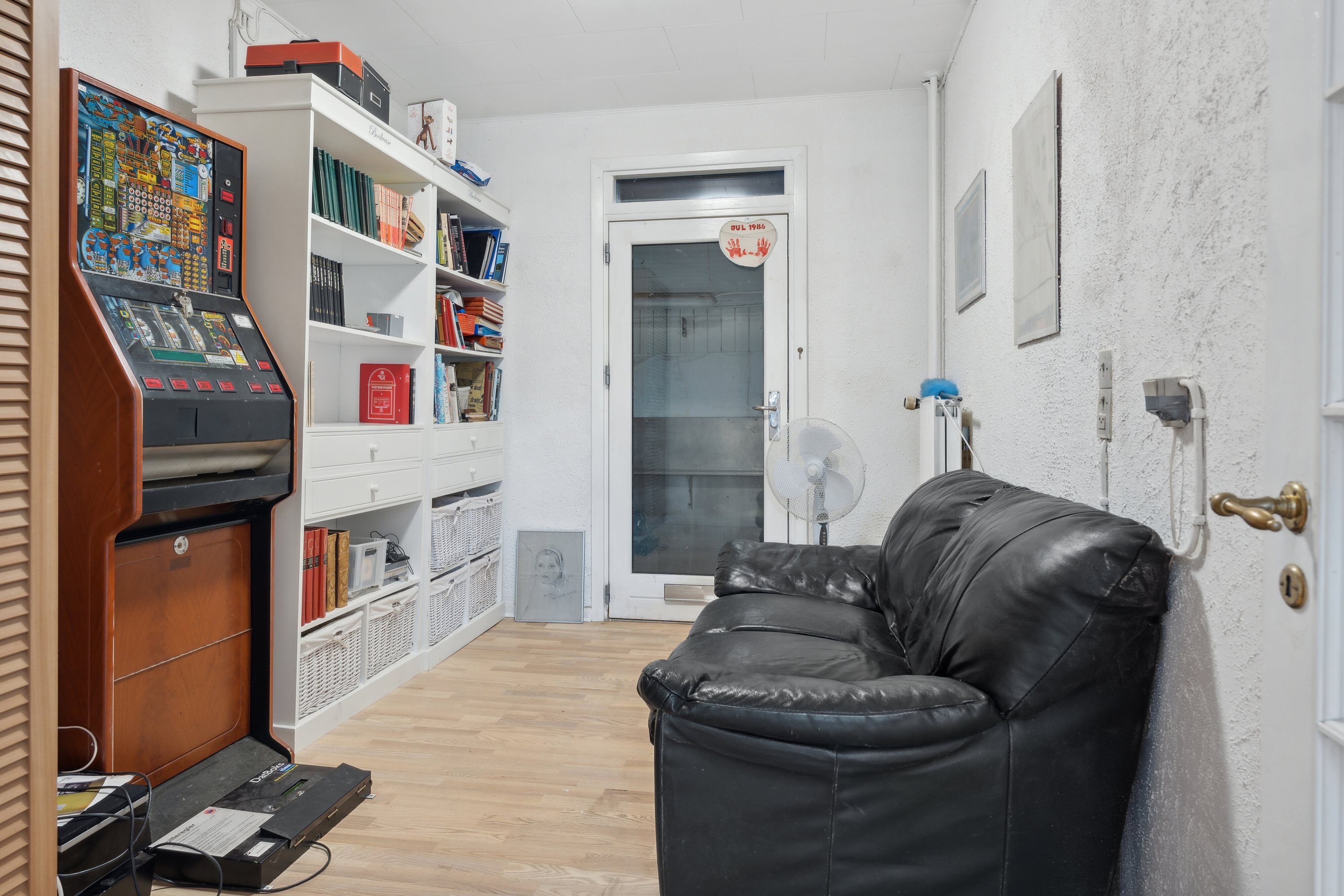 Fremhævet indendørs billede i fuldskærmstilstand. Billede af Ørevadbrovej 65, 8632 Lemming