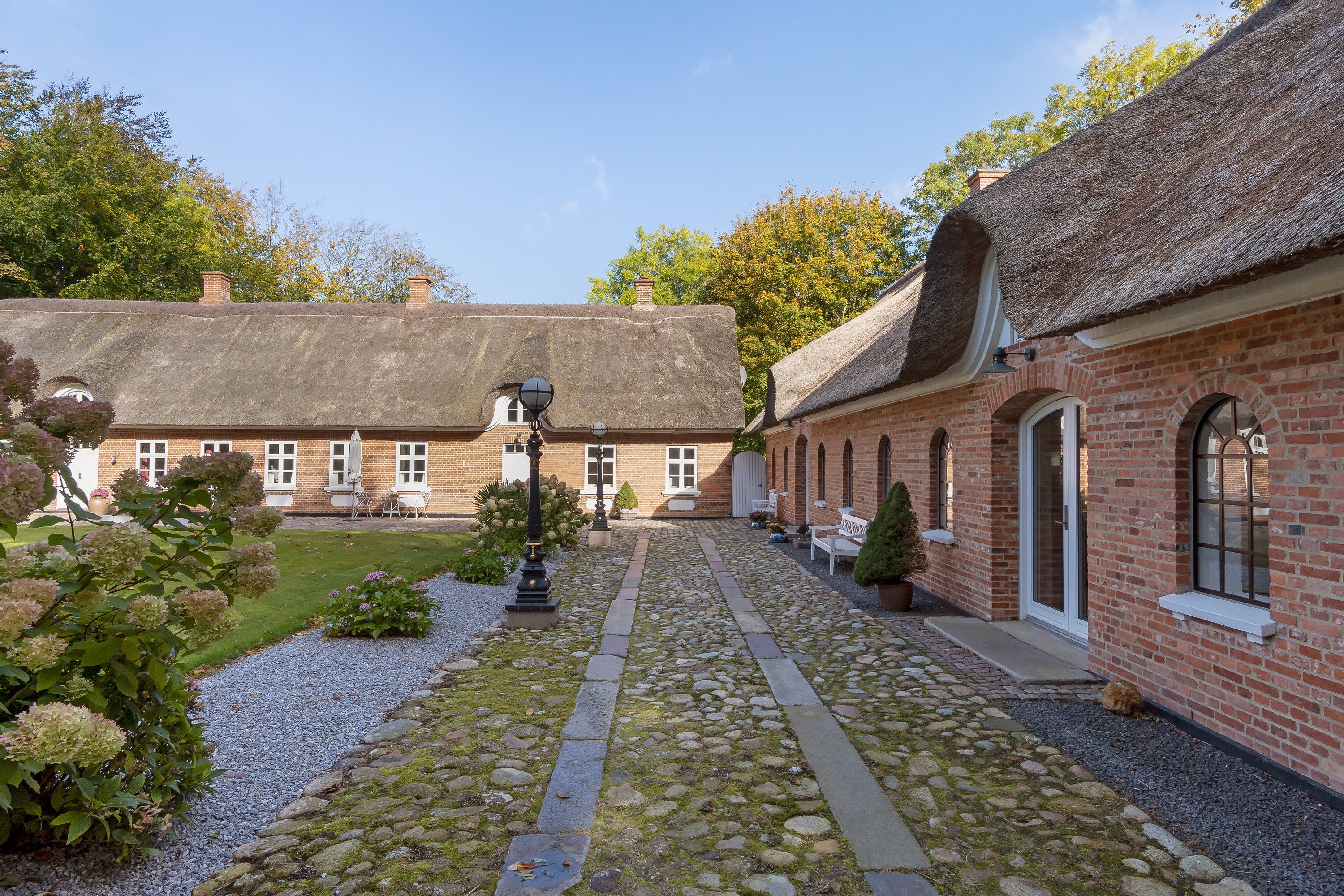 Fremhævet  billede i fuldskærmstilstand. Billede af Fjordvej 2, Knudby, 8831 Løgstrup