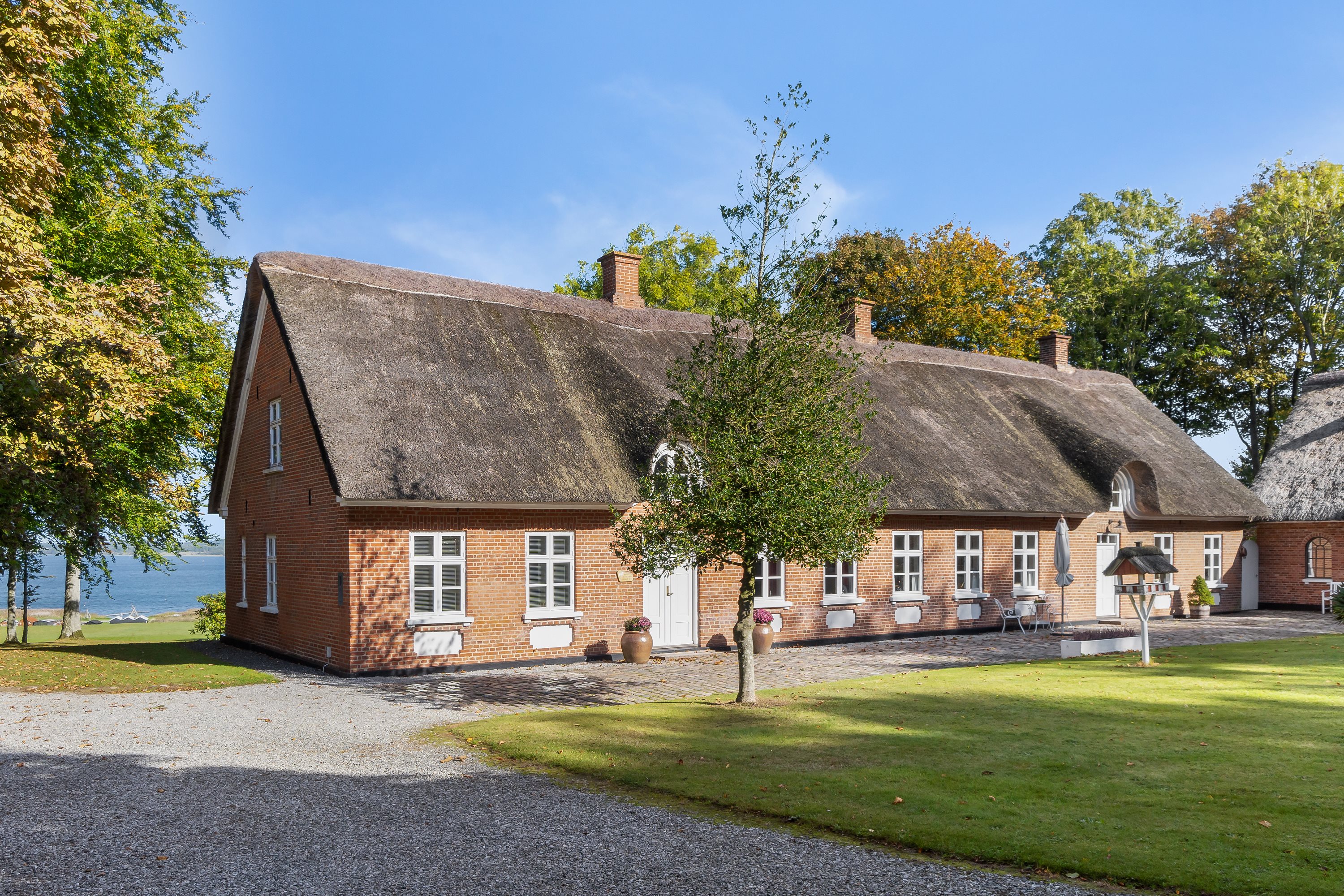 Fremhævet  billede i fuldskærmstilstand. Billede af Fjordvej 2, Knudby, 8831 Løgstrup