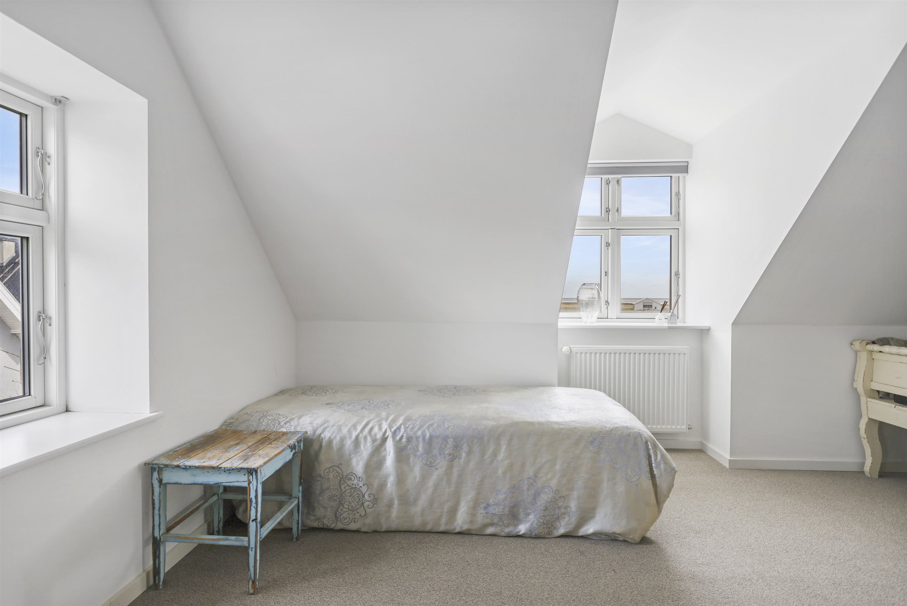 Fremhævet soveværelse billede i fuldskærmstilstand. Billede af Østkystvejen 321, Voerså, 9300 Sæby