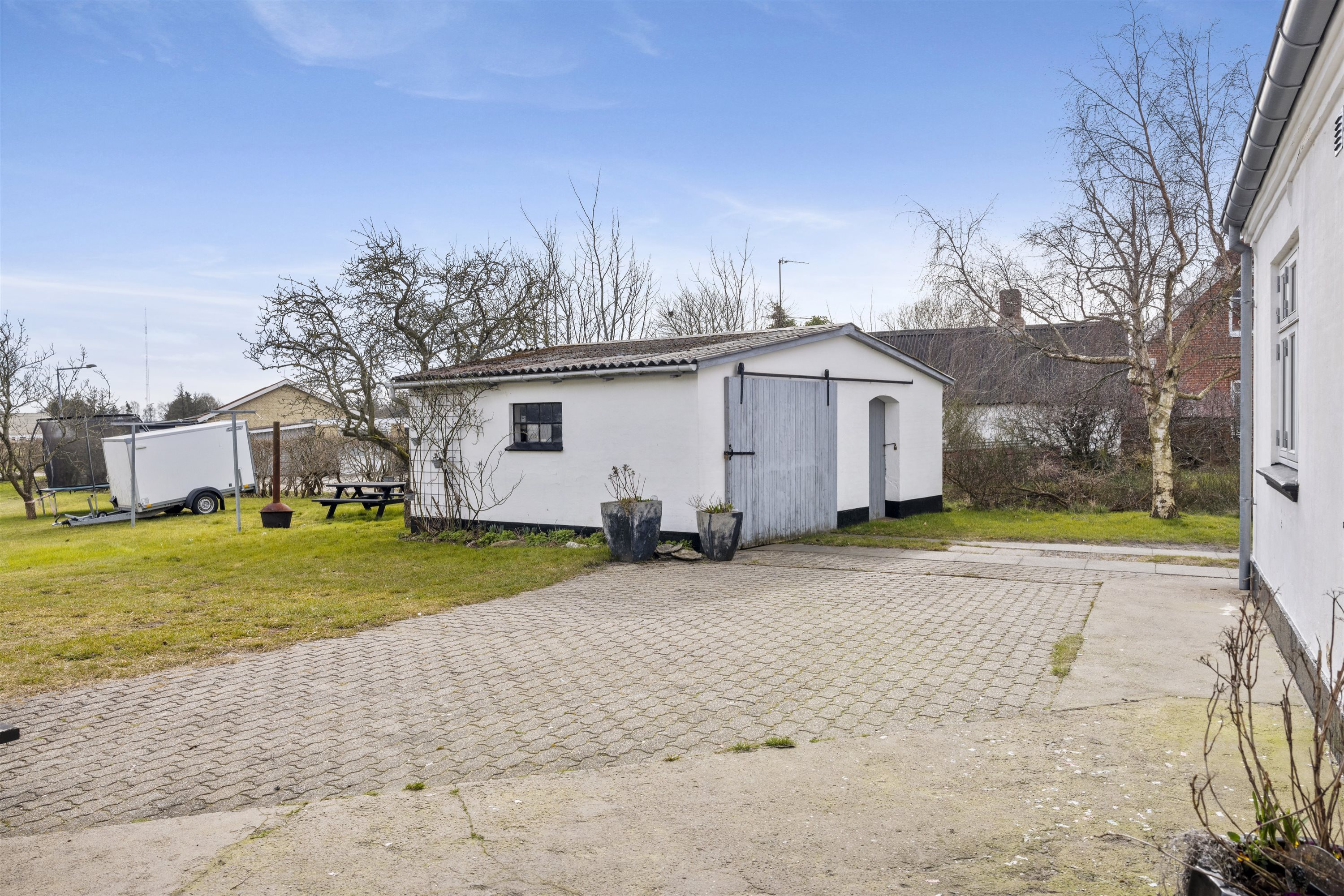 Fremhævet garage billede i fuldskærmstilstand. Billede af Østkystvejen 321, Voerså, 9300 Sæby