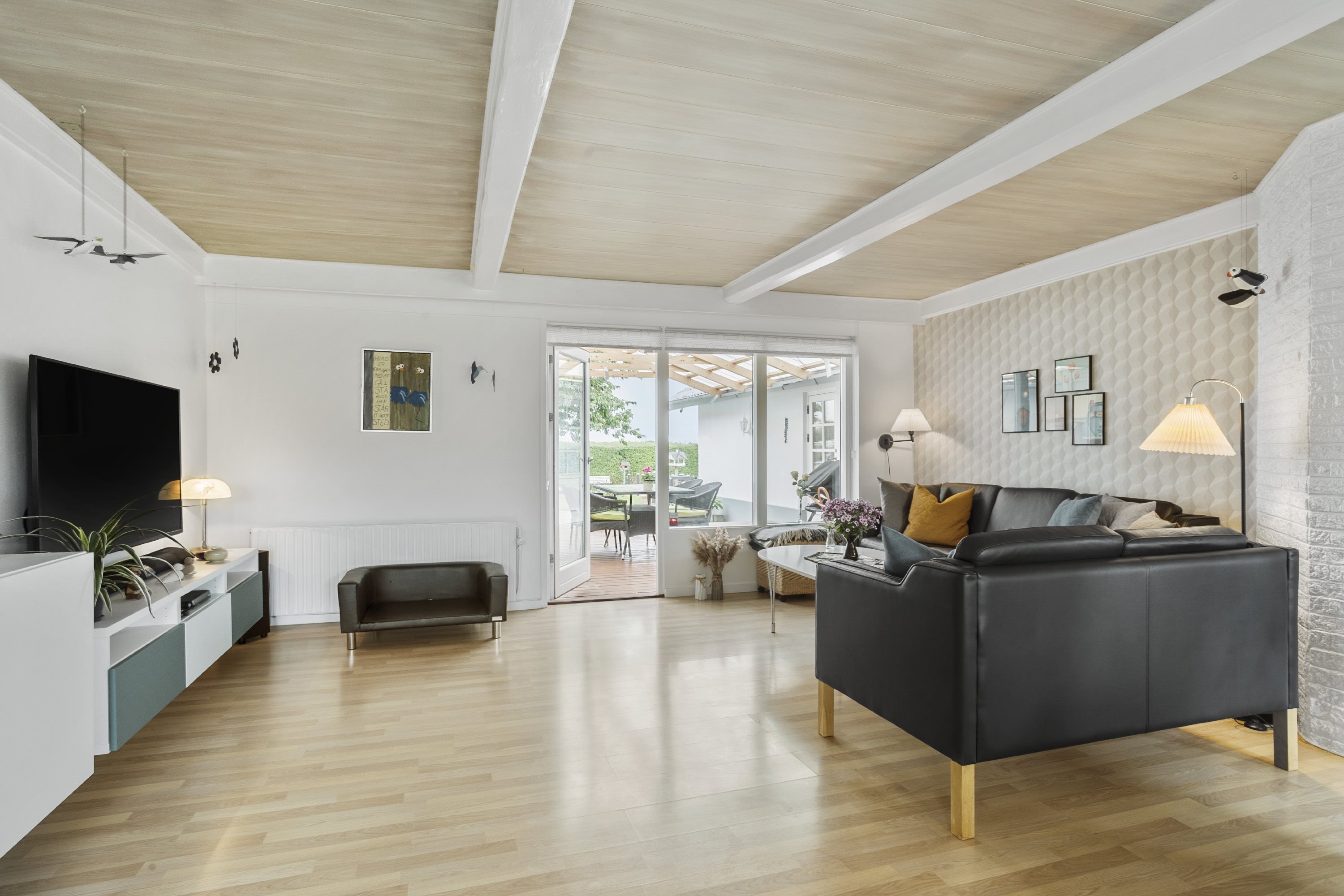 Fremhævet stue billede i fuldskærmstilstand. Billede af Esbjergvej 26, 6600 Vejen