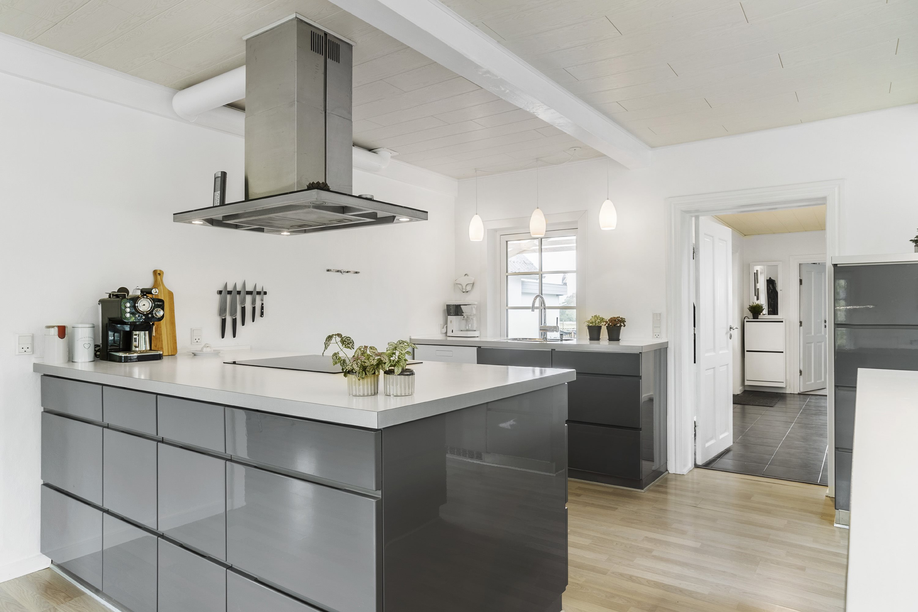 Fremhævet køkken billede i fuldskærmstilstand. Billede af Esbjergvej 26, 6600 Vejen