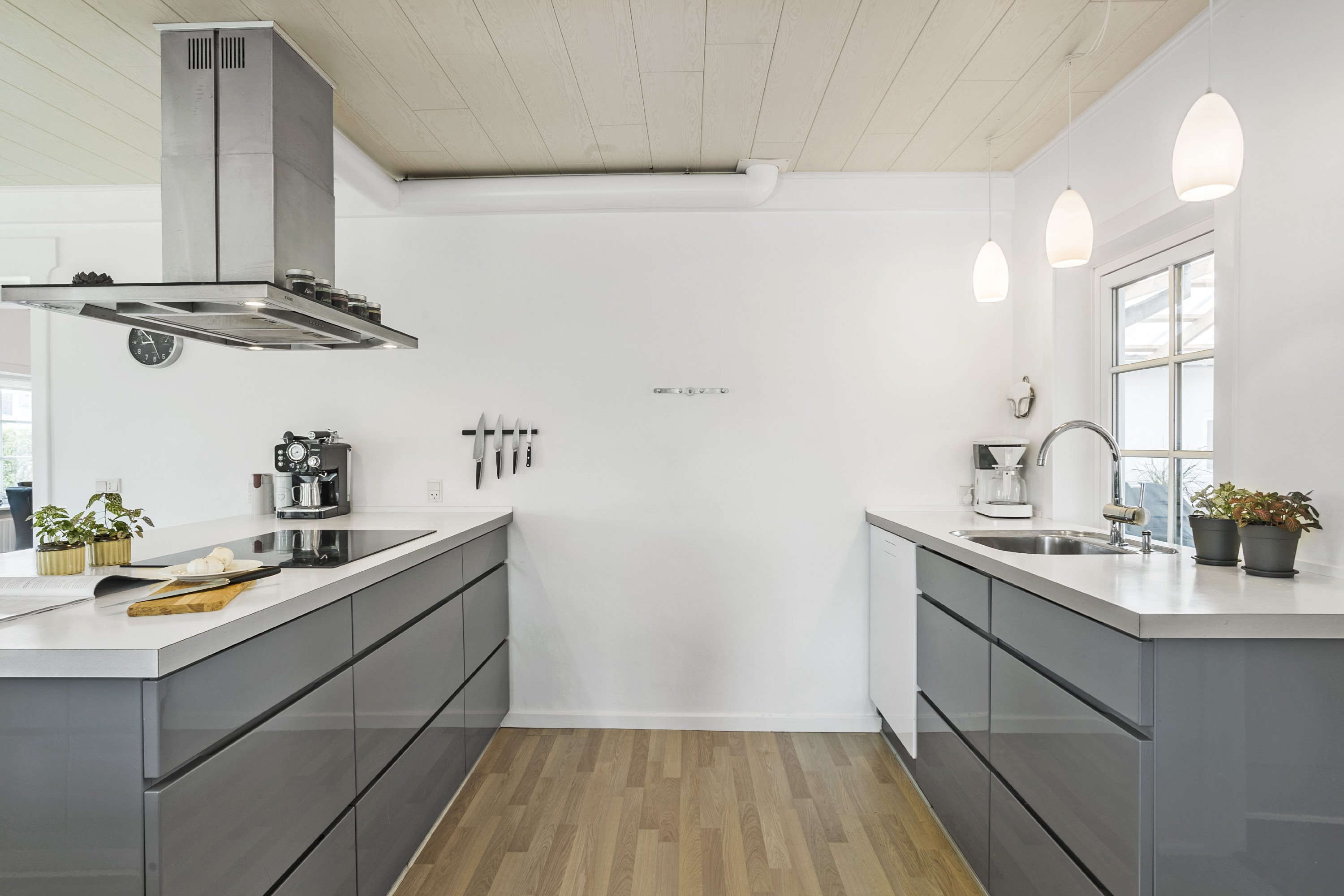 Fremhævet køkken billede i fuldskærmstilstand. Billede af Esbjergvej 26, 6600 Vejen