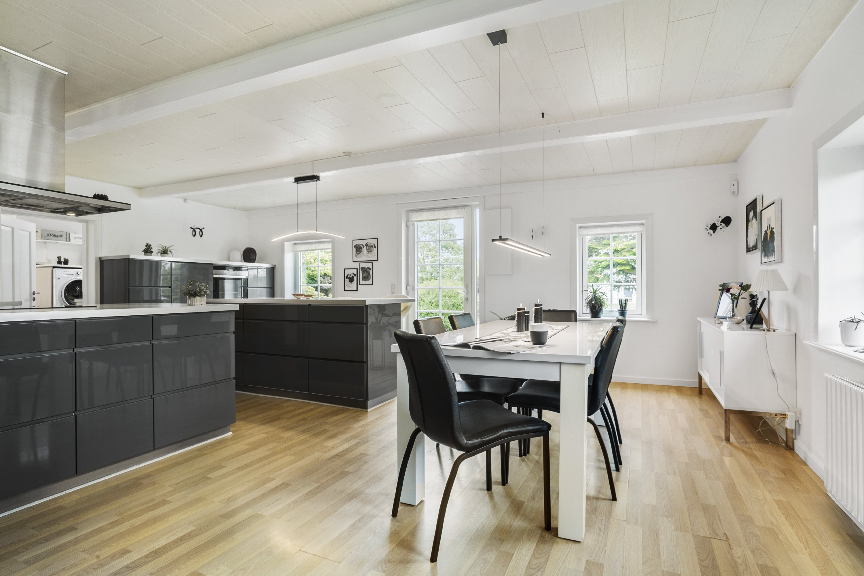 Fremhævet spisestue billede i fuldskærmstilstand. Billede af Esbjergvej 26, 6600 Vejen