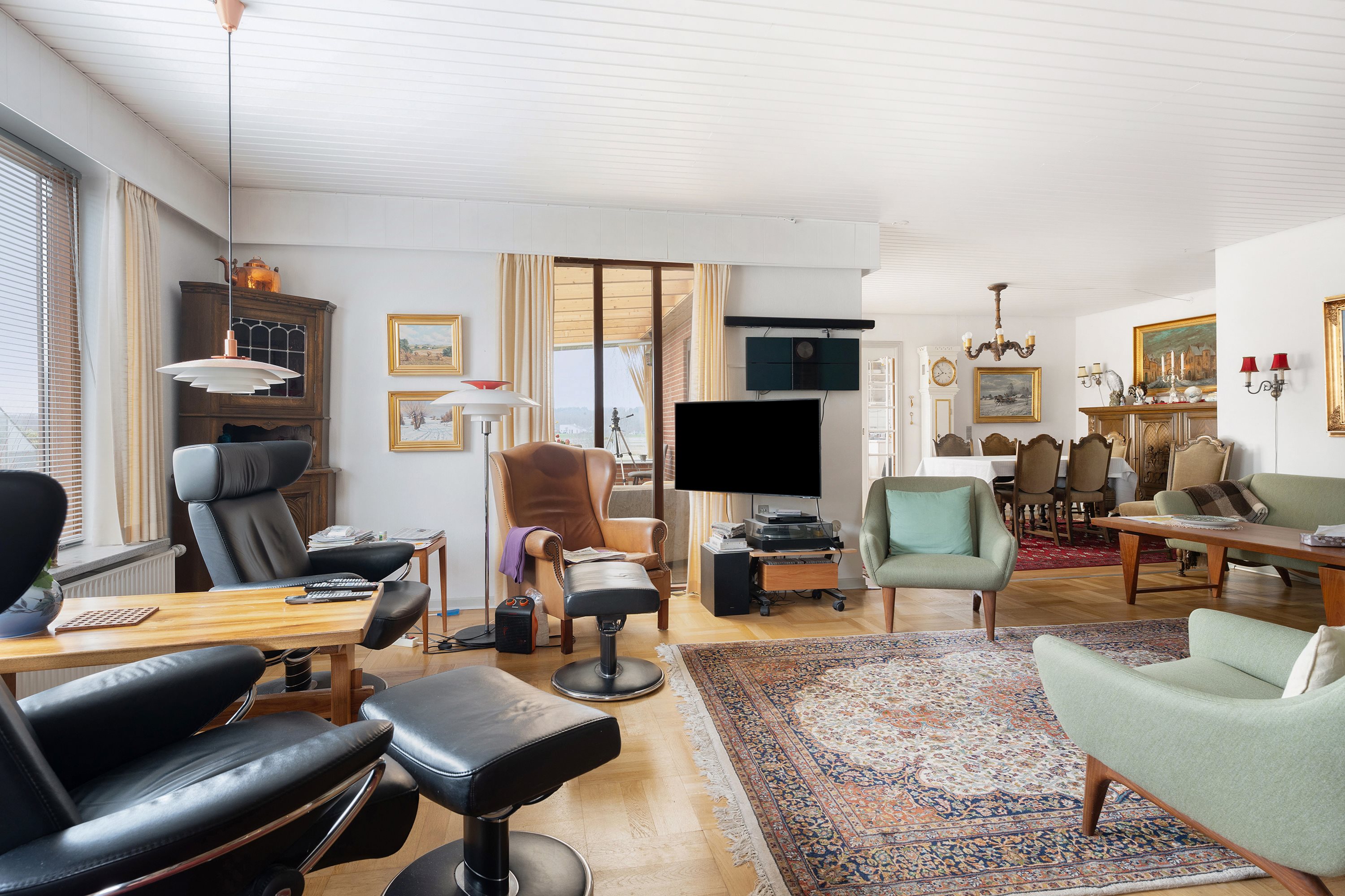 Fremhævet stue billede i fuldskærmstilstand. Billede af Gudenåvej 42, 8850 Bjerringbro