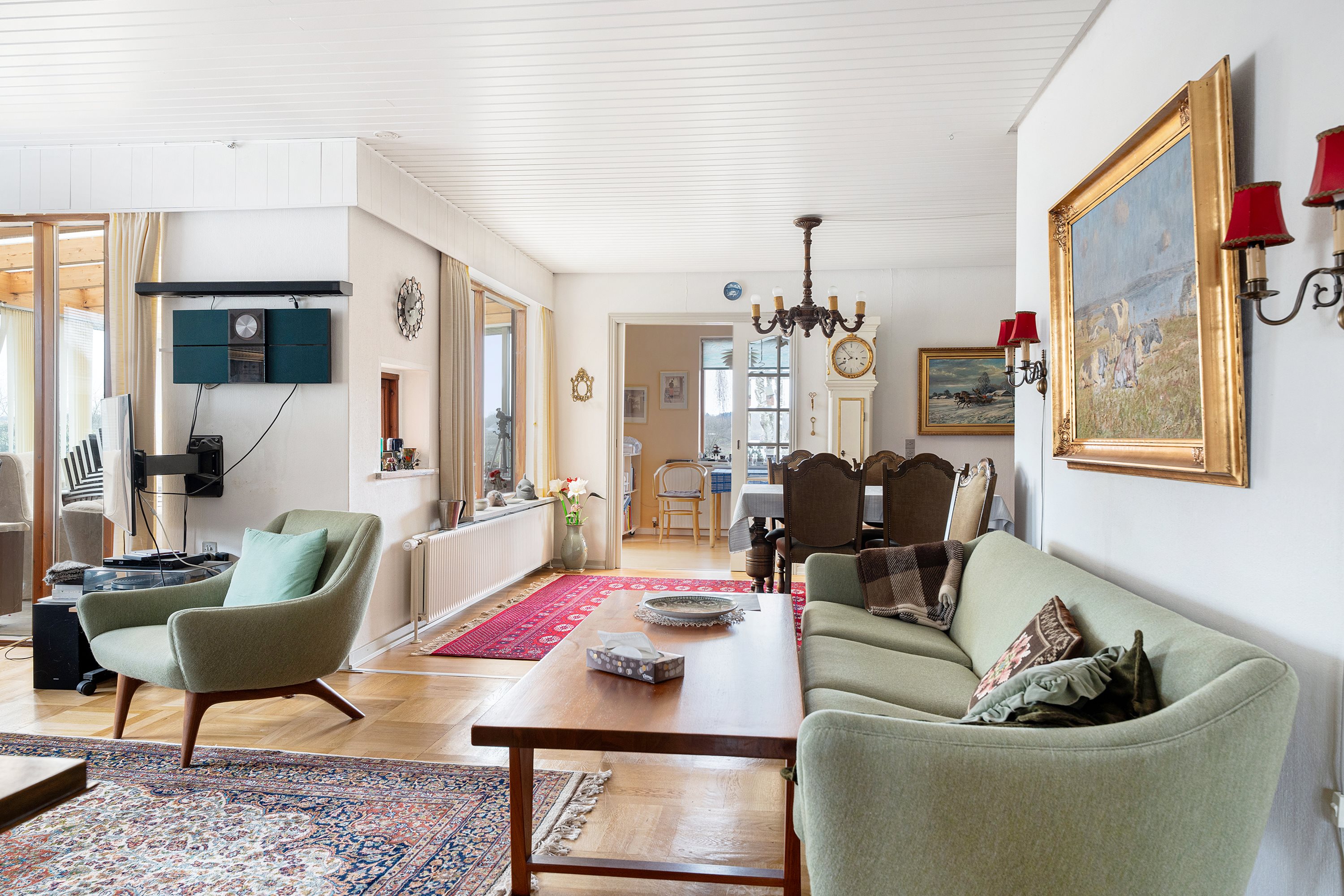 Fremhævet stue billede i fuldskærmstilstand. Billede af Gudenåvej 42, 8850 Bjerringbro