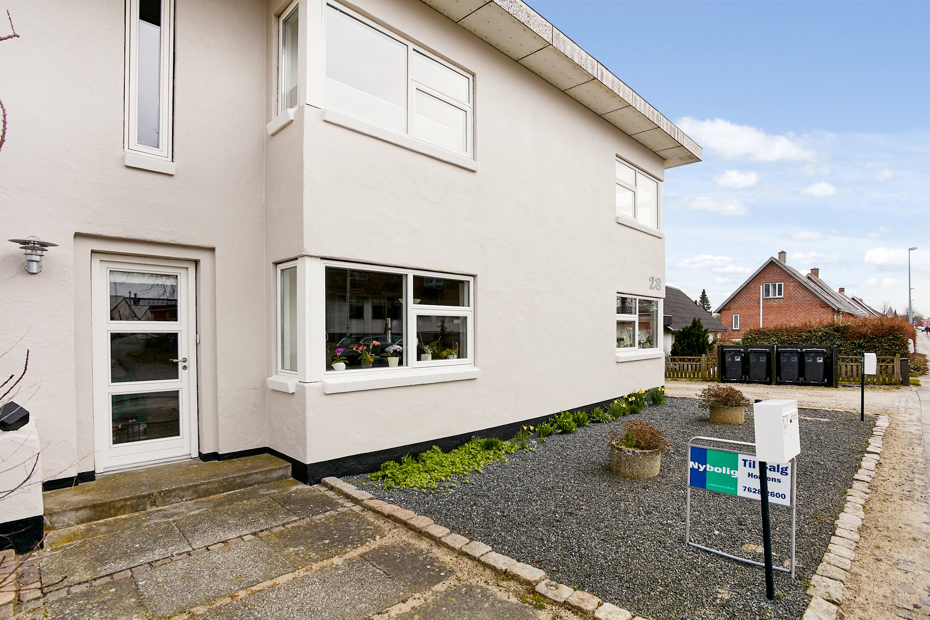 Fremhævet facade billede i fuldskærmstilstand. Billede af Ryvej 28, st.., 8752 Østbirk