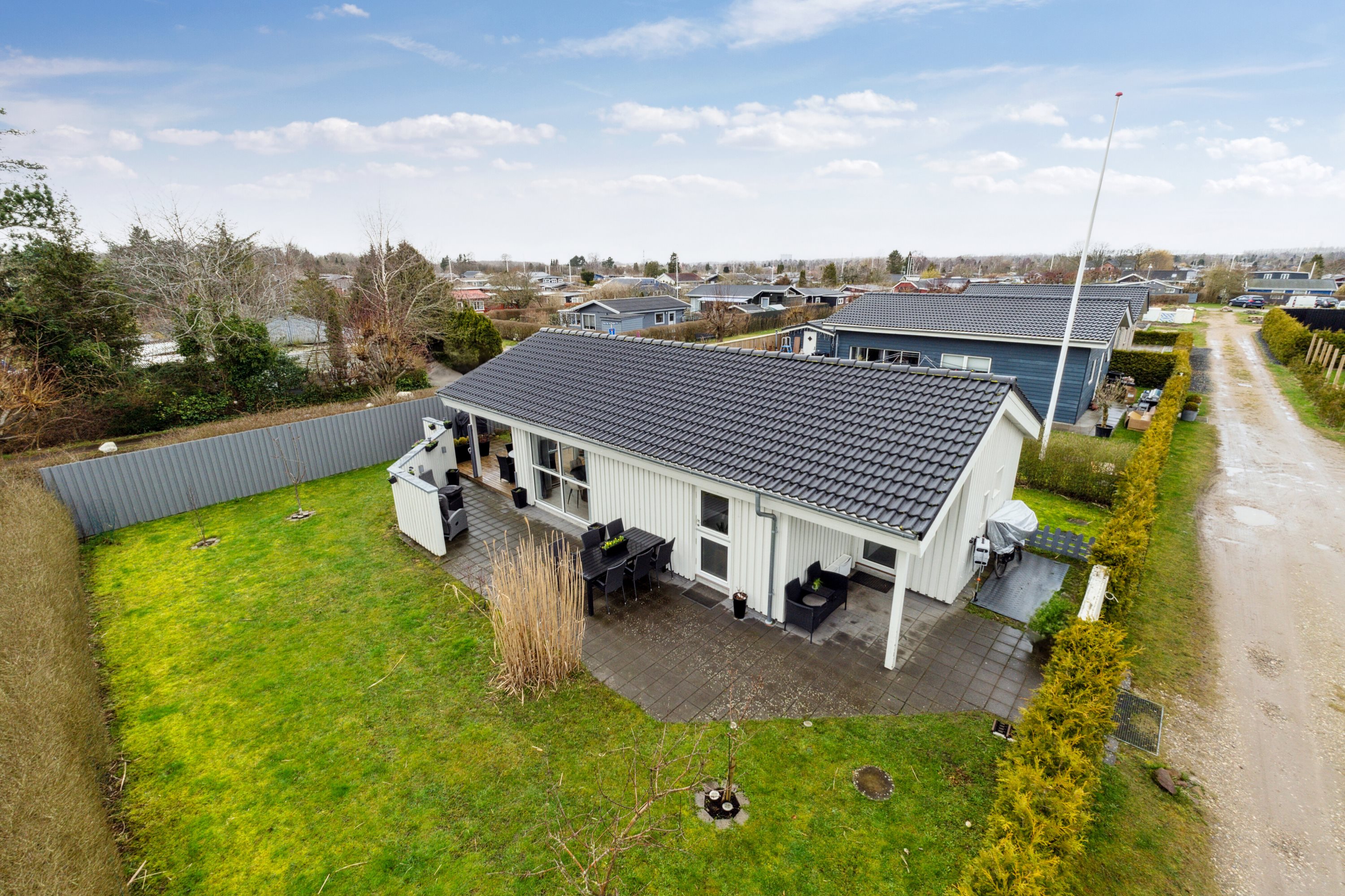 Fremhævet set fra haven billede i fuldskærmstilstand. Billede af Yasmin-Rose Stien 33, Ejby, 2600 Glostrup