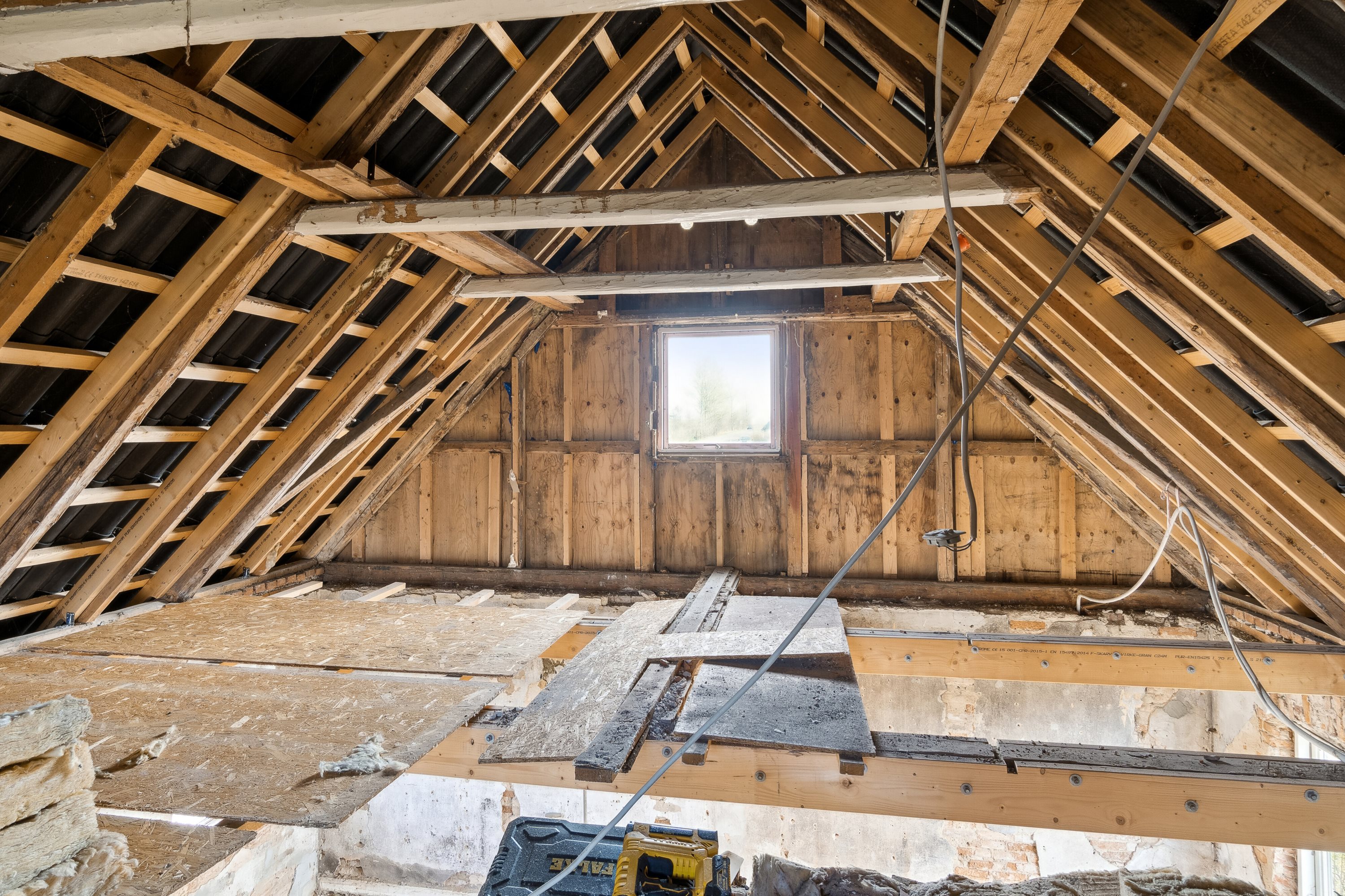 Fremhævet førstesal under renovering billede i fuldskærmstilstand. Billede af Sorøvej 43, Haldagermagle, 4250 Fuglebjerg