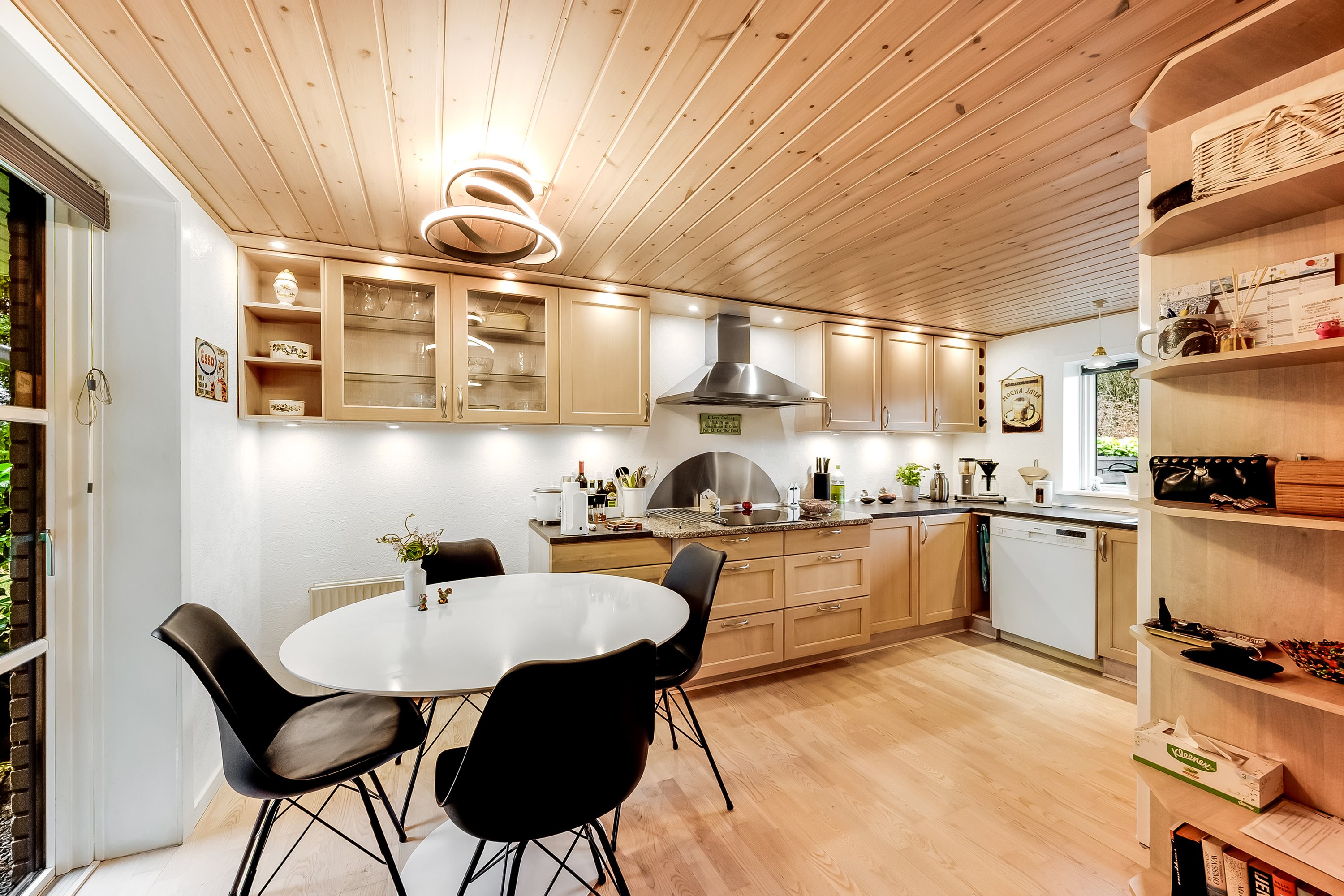 Miniaturebillede 2: køkken. Billede af Herningvej 31, Barde, 6920 Videbæk