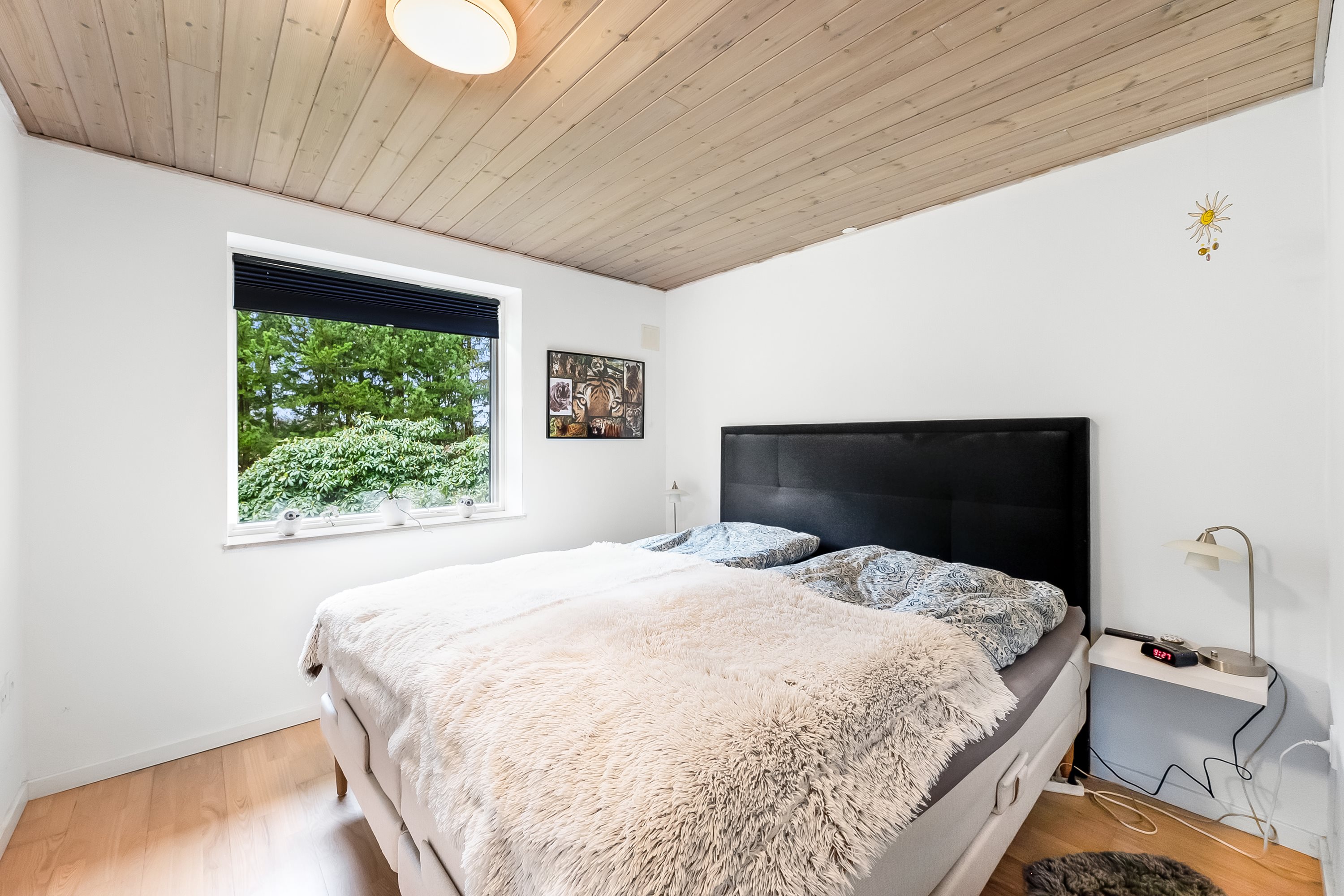 Fremhævet soveværelse billede i fuldskærmstilstand. Billede af Herningvej 31, Barde, 6920 Videbæk