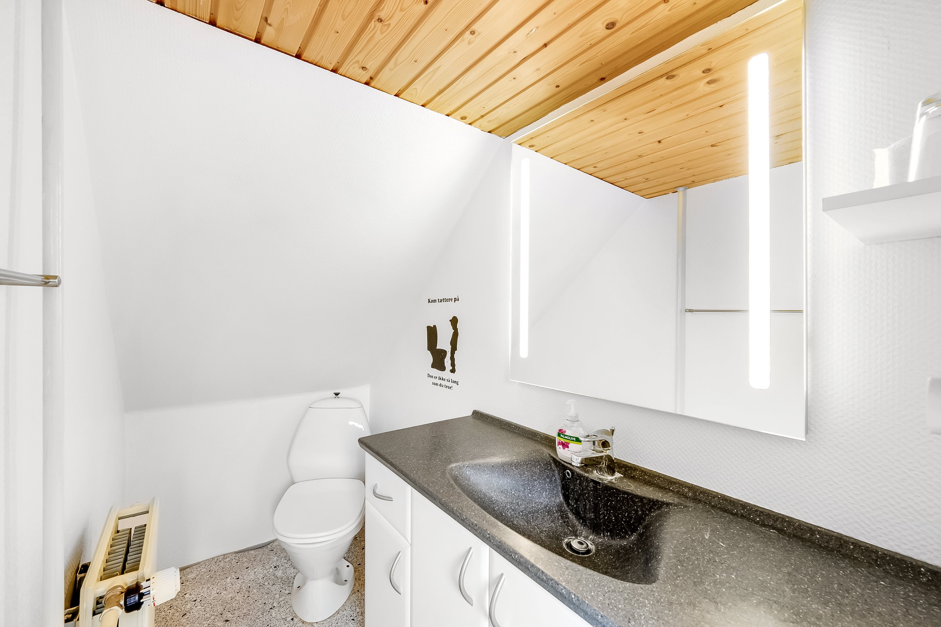 Fremhævet badeværelse billede i fuldskærmstilstand. Billede af Herningvej 31, Barde, 6920 Videbæk