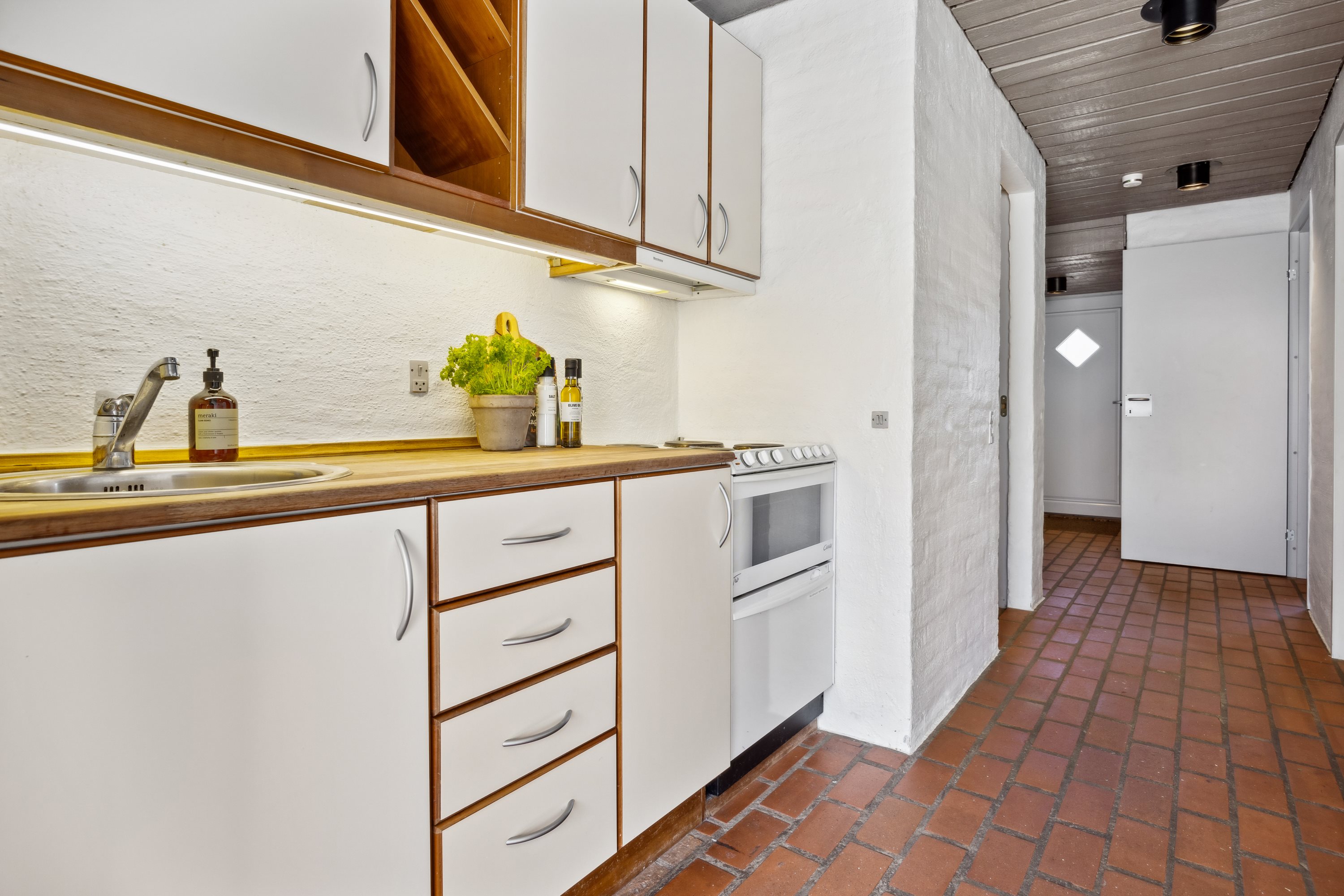 Fremhævet køkken billede i fuldskærmstilstand. Billede af Strandvejen 150, 7., Tranum, 9460 Brovst