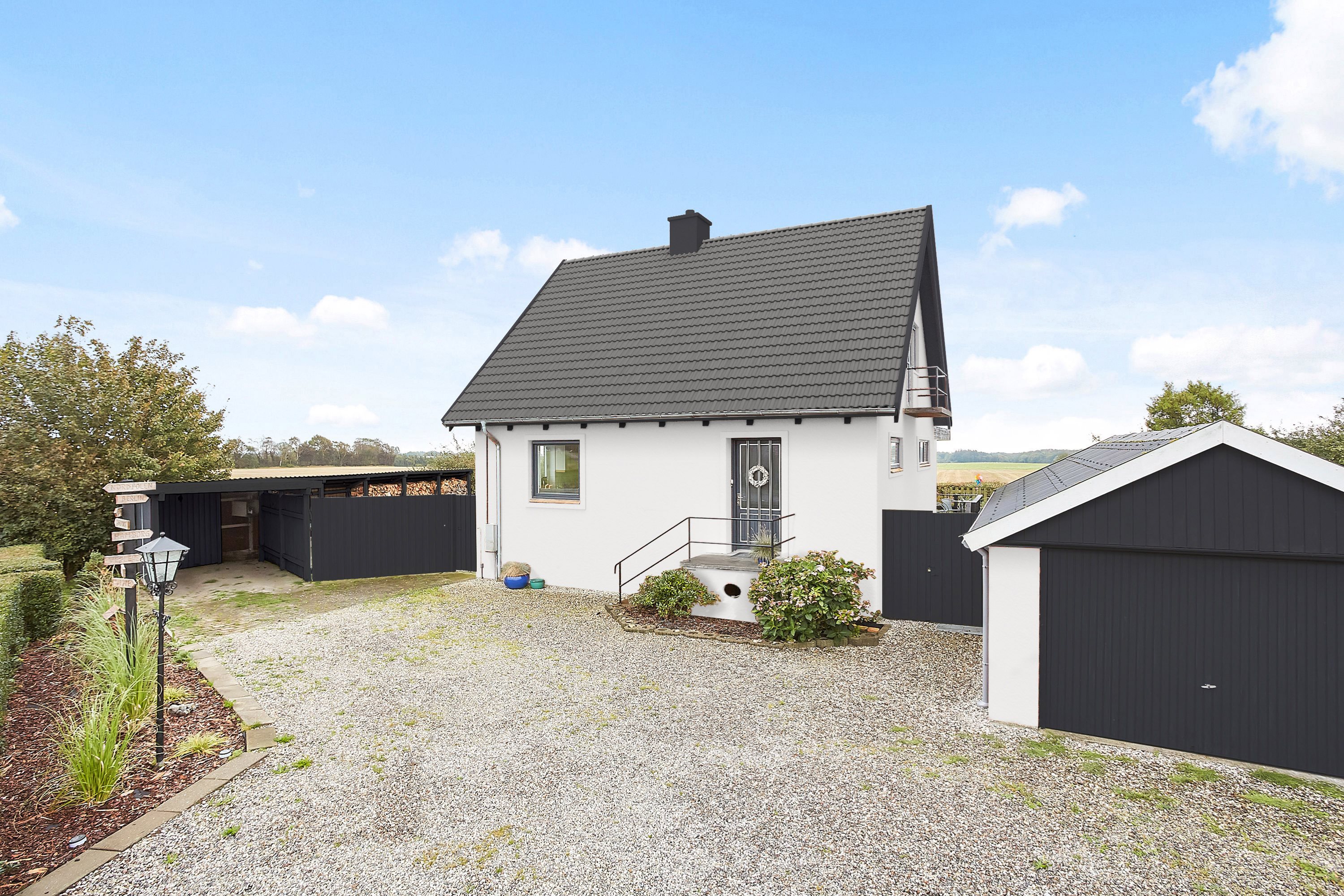 Miniature skyderbillede af andet. Billede af Vejlevej 33, Vesterby, 7130 Juelsminde