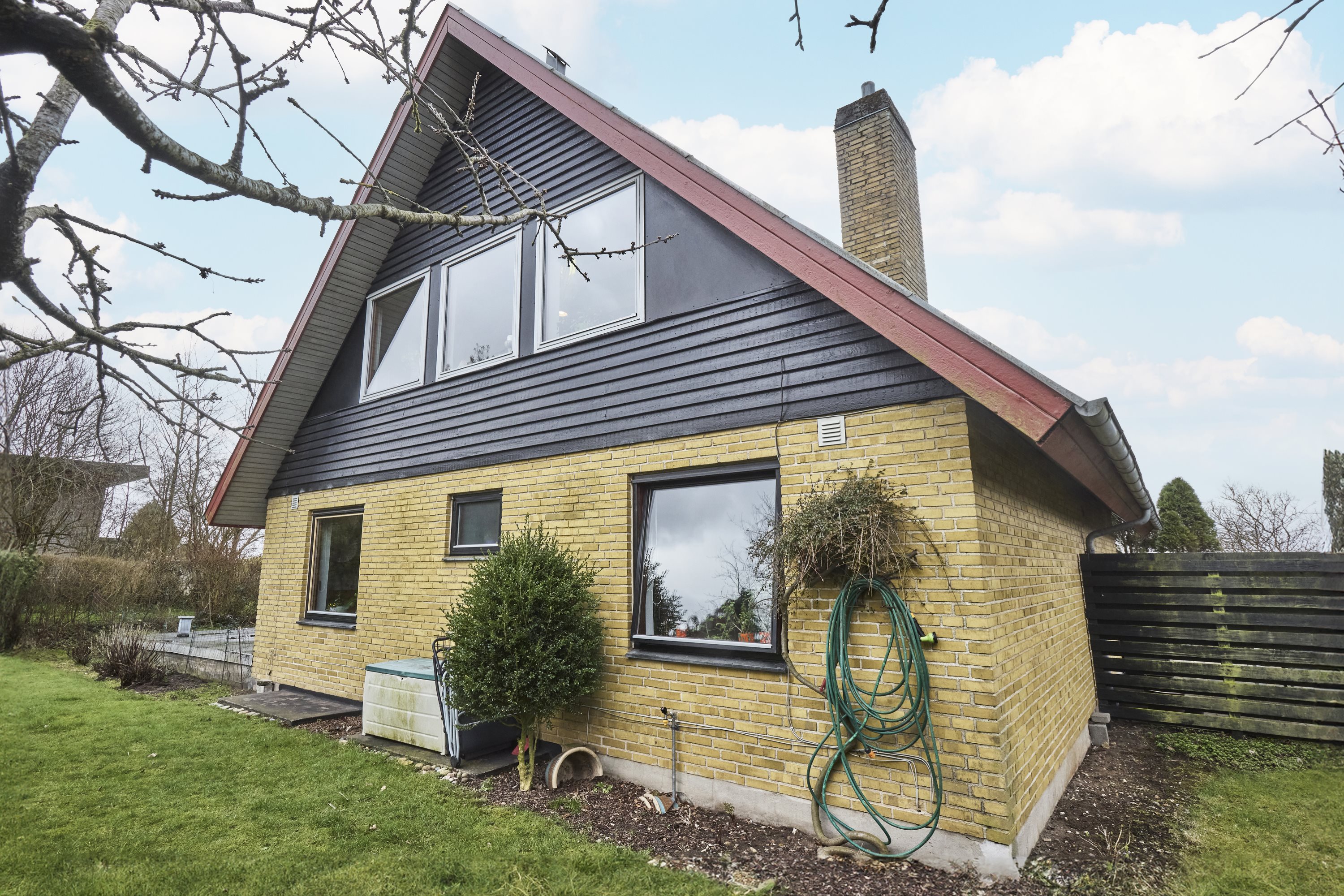 Fremhævet ejendommen billede i fuldskærmstilstand. Billede af Storhøjvej 20, 8831 Løgstrup