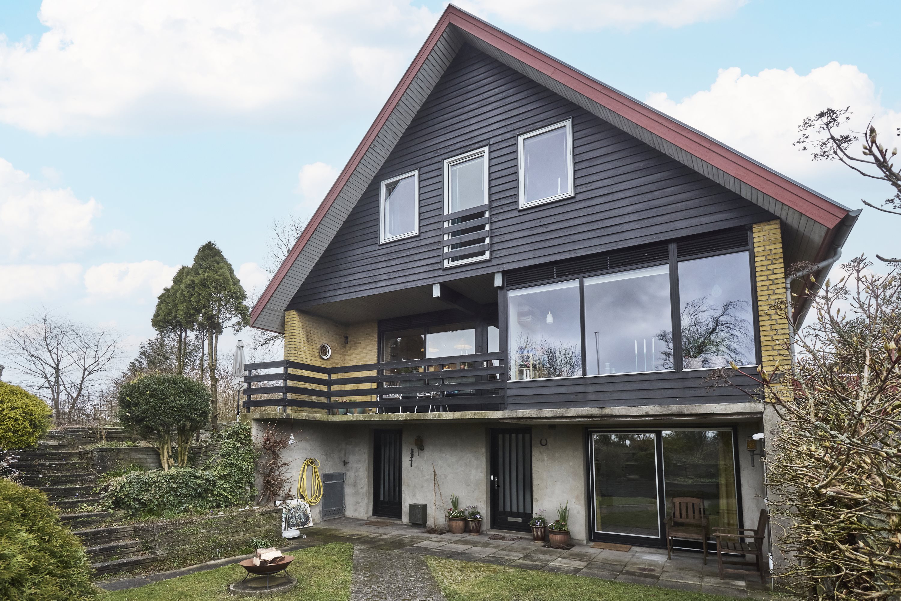 Fremhævet ejendommen billede i fuldskærmstilstand. Billede af Storhøjvej 20, 8831 Løgstrup