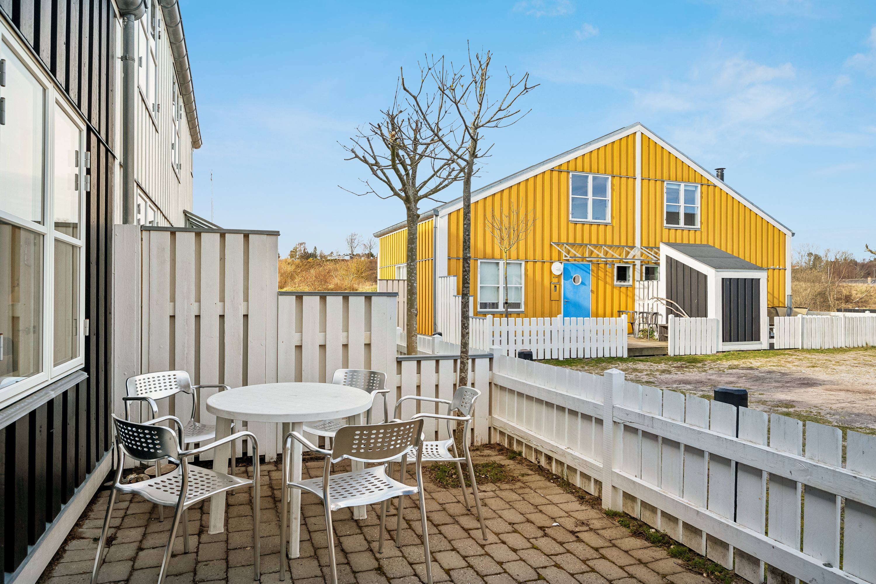 Fremhævet terrasse billede i fuldskærmstilstand. Billede af Øerkrogvejen 2, 656., 8400 Ebeltoft