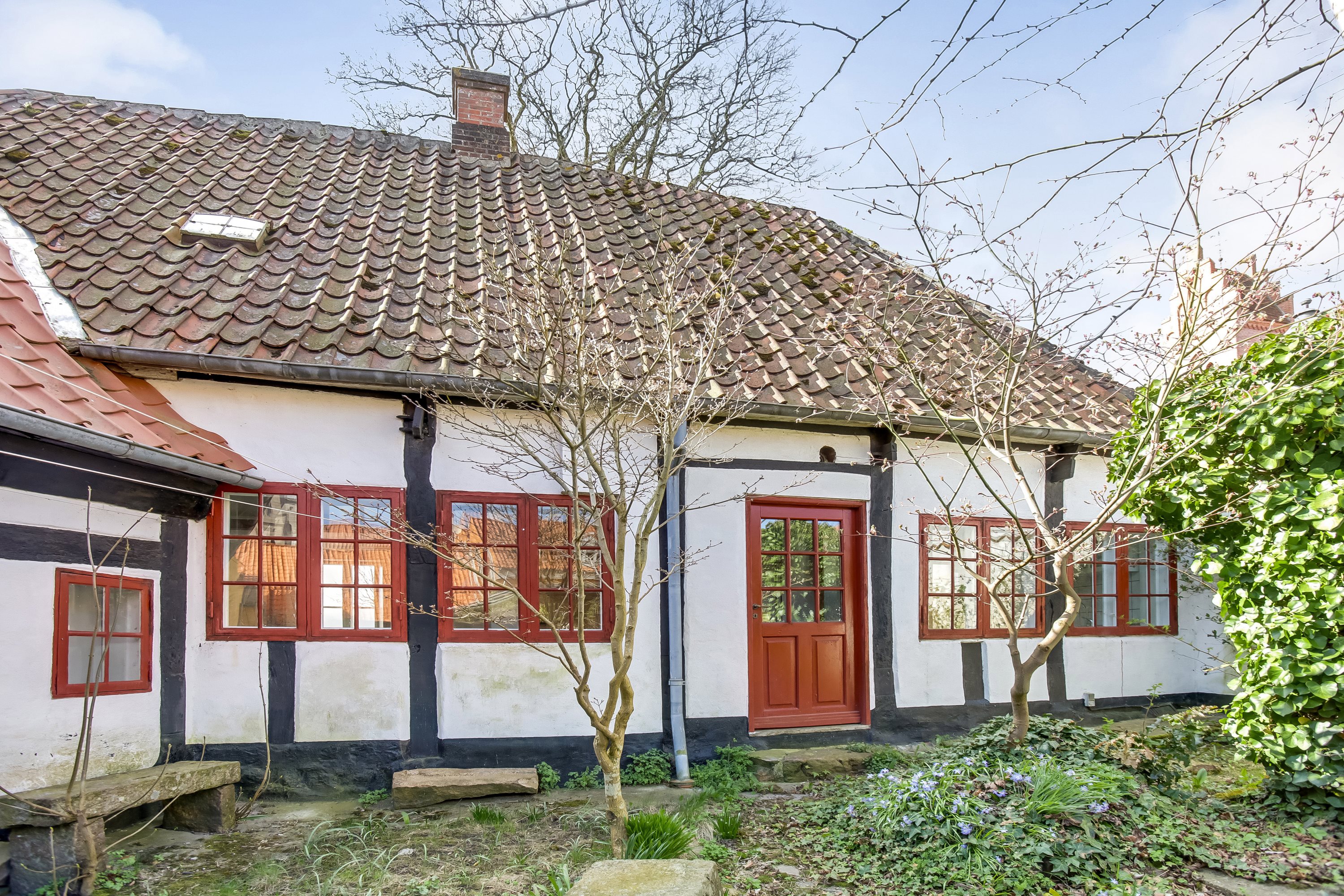 Miniaturebillede 1: ejendommen. Billede af Sortebr. Kirke Stræde 7, 8800 Viborg