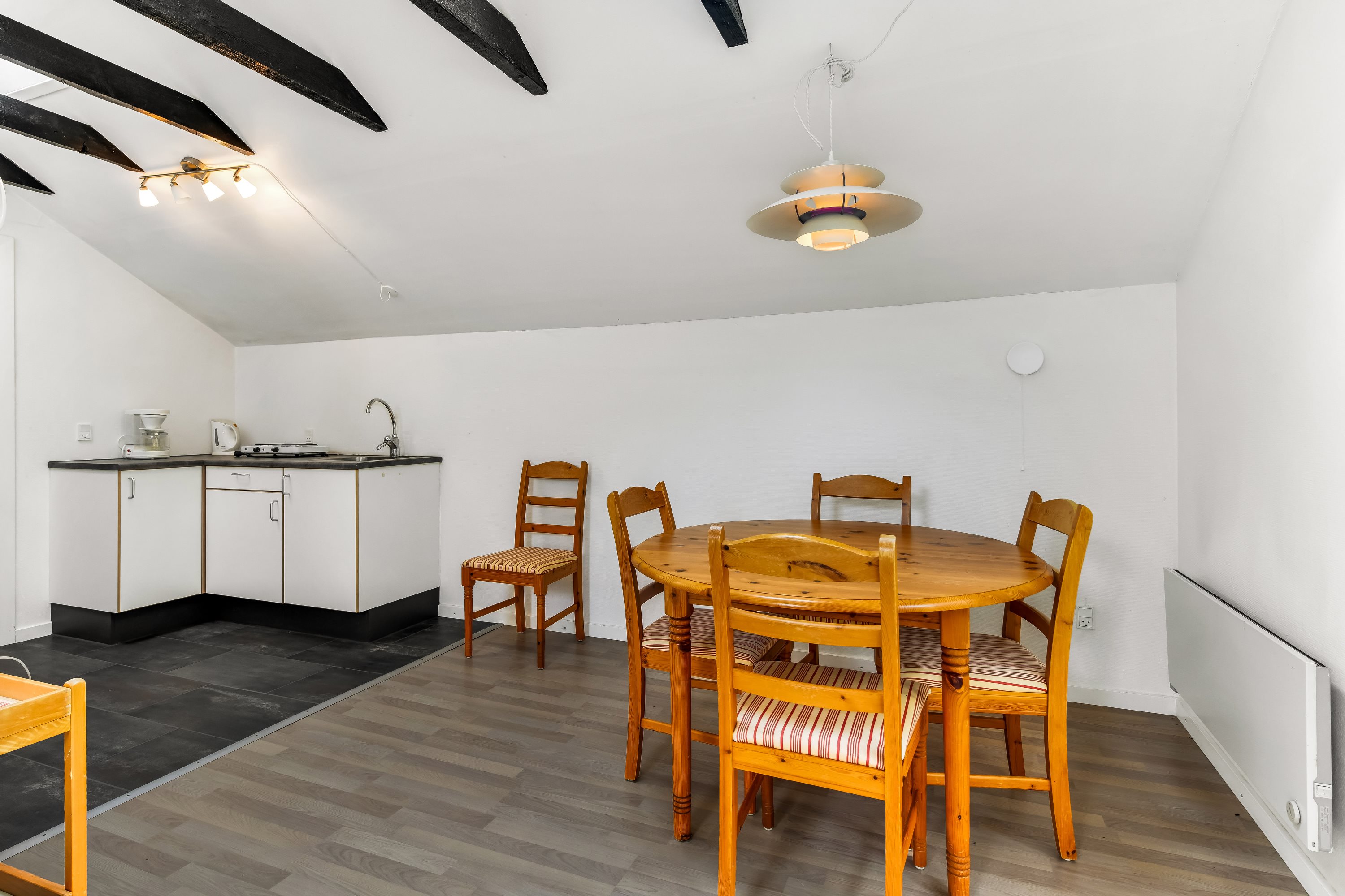 Fremhævet stue billede i fuldskærmstilstand. Billede af Bjergvej 24, 6857 Blåvand