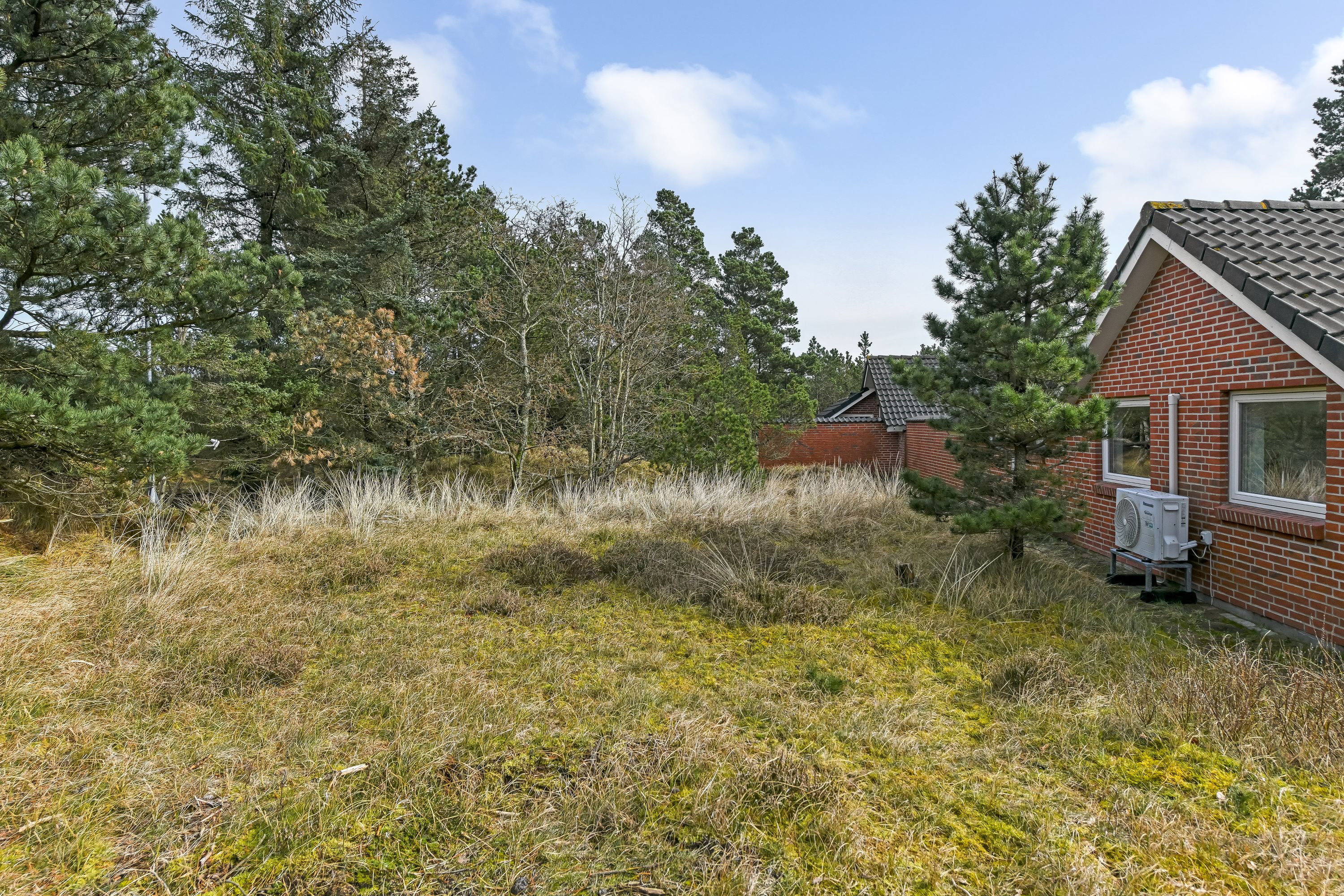 Fremhævet have billede i fuldskærmstilstand. Billede af Bjergvej 24, 6857 Blåvand