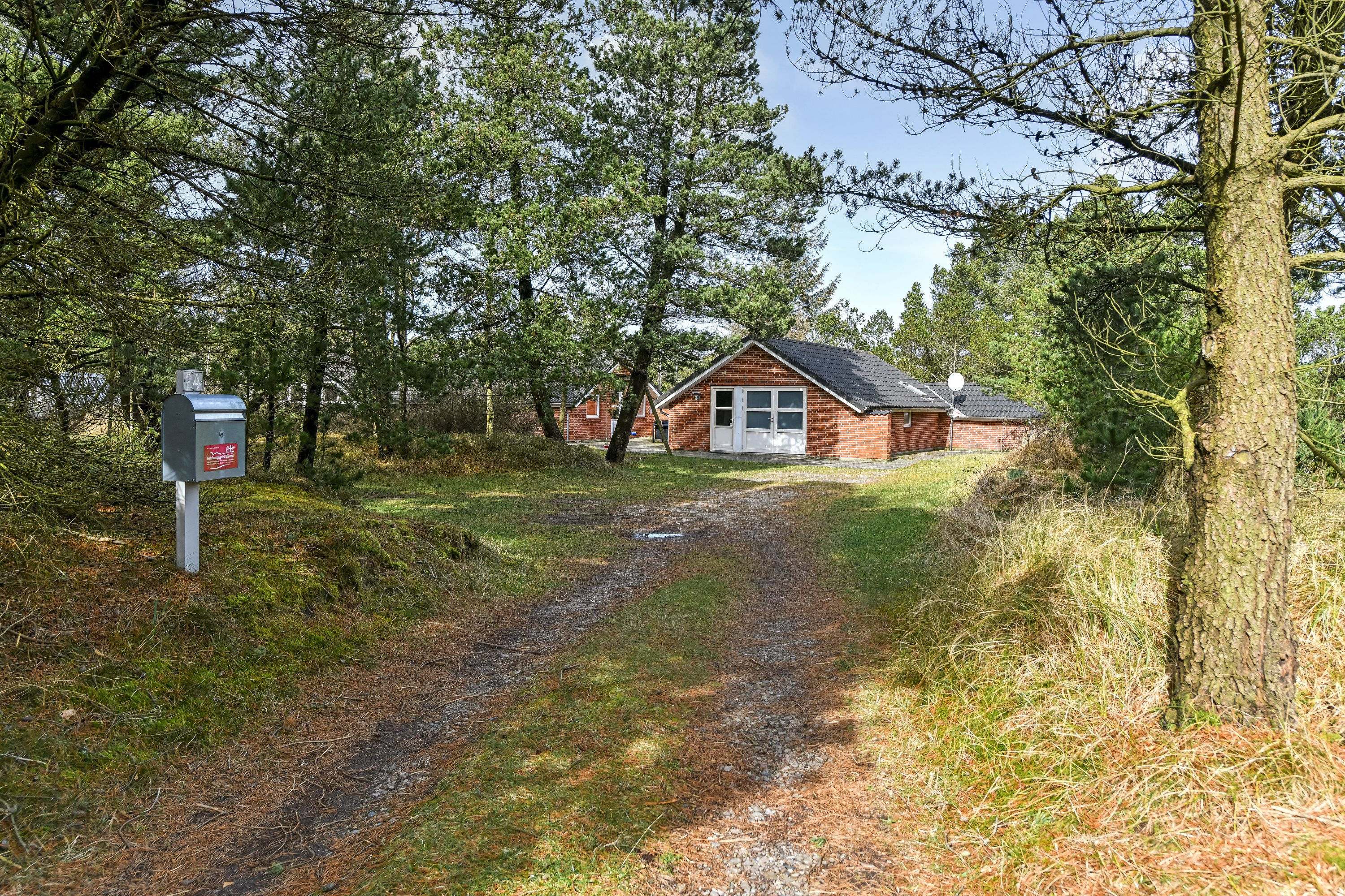 Miniaturebillede 2: ejendommen. Billede af Bjergvej 24, 6857 Blåvand