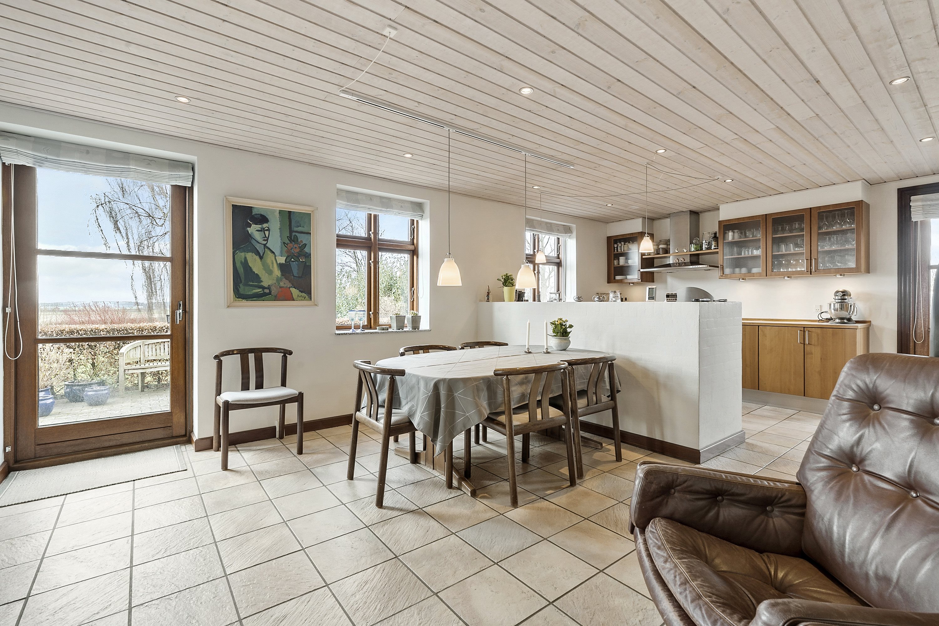 Fremhævet spisekøkken billede i fuldskærmstilstand. Billede af Mosbjergvej 5, Gangsted, 8732 Hovedgård