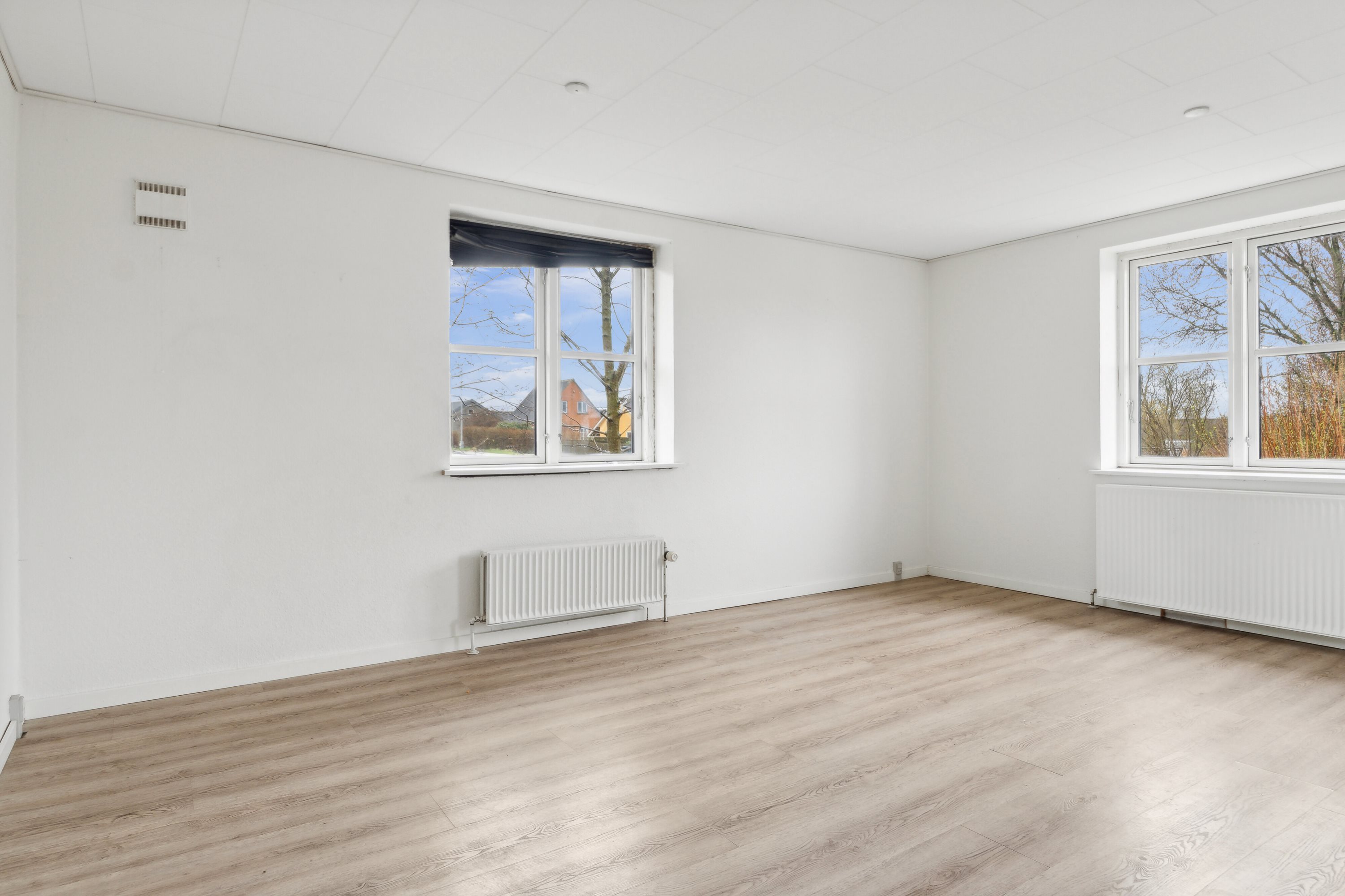 Fremhævet indendørs billede i fuldskærmstilstand. Billede af Søndergade 27, 7441 Bording